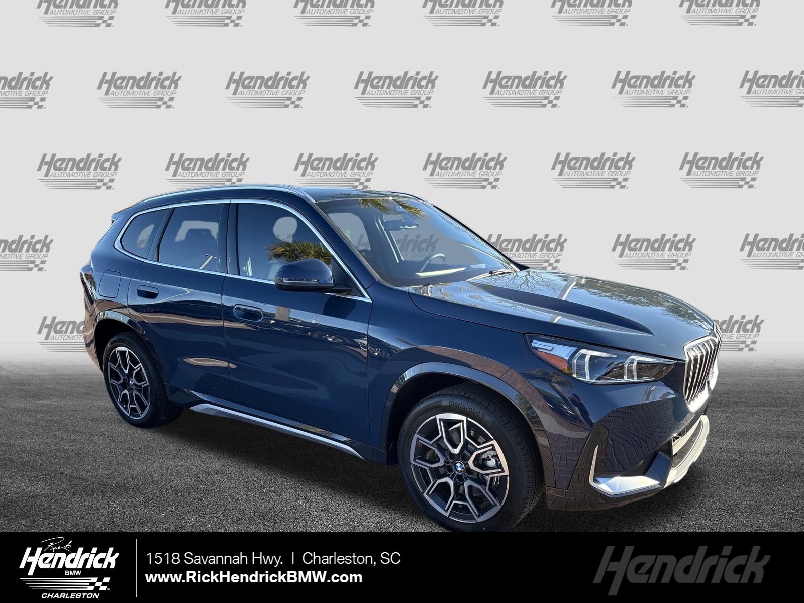 2026 BMW X1 28i's photo