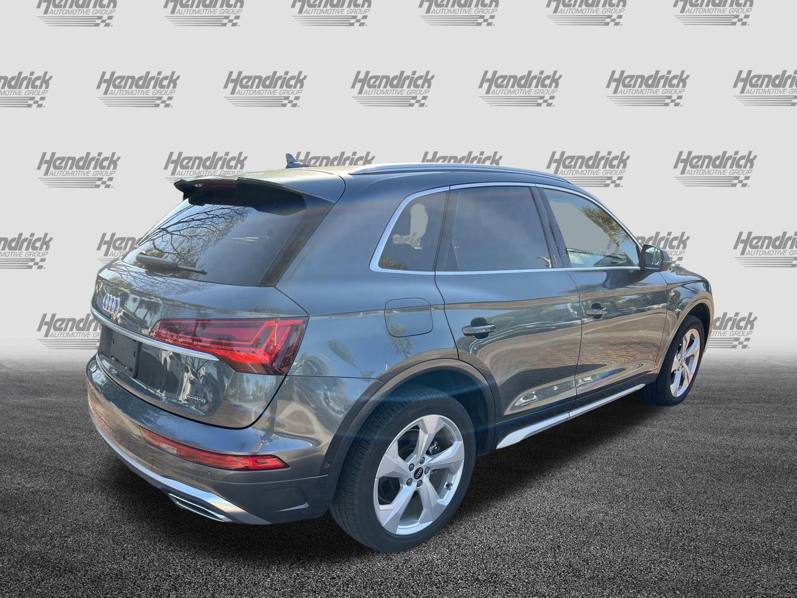 2024 Audi Q5 S line Prestige photo 3