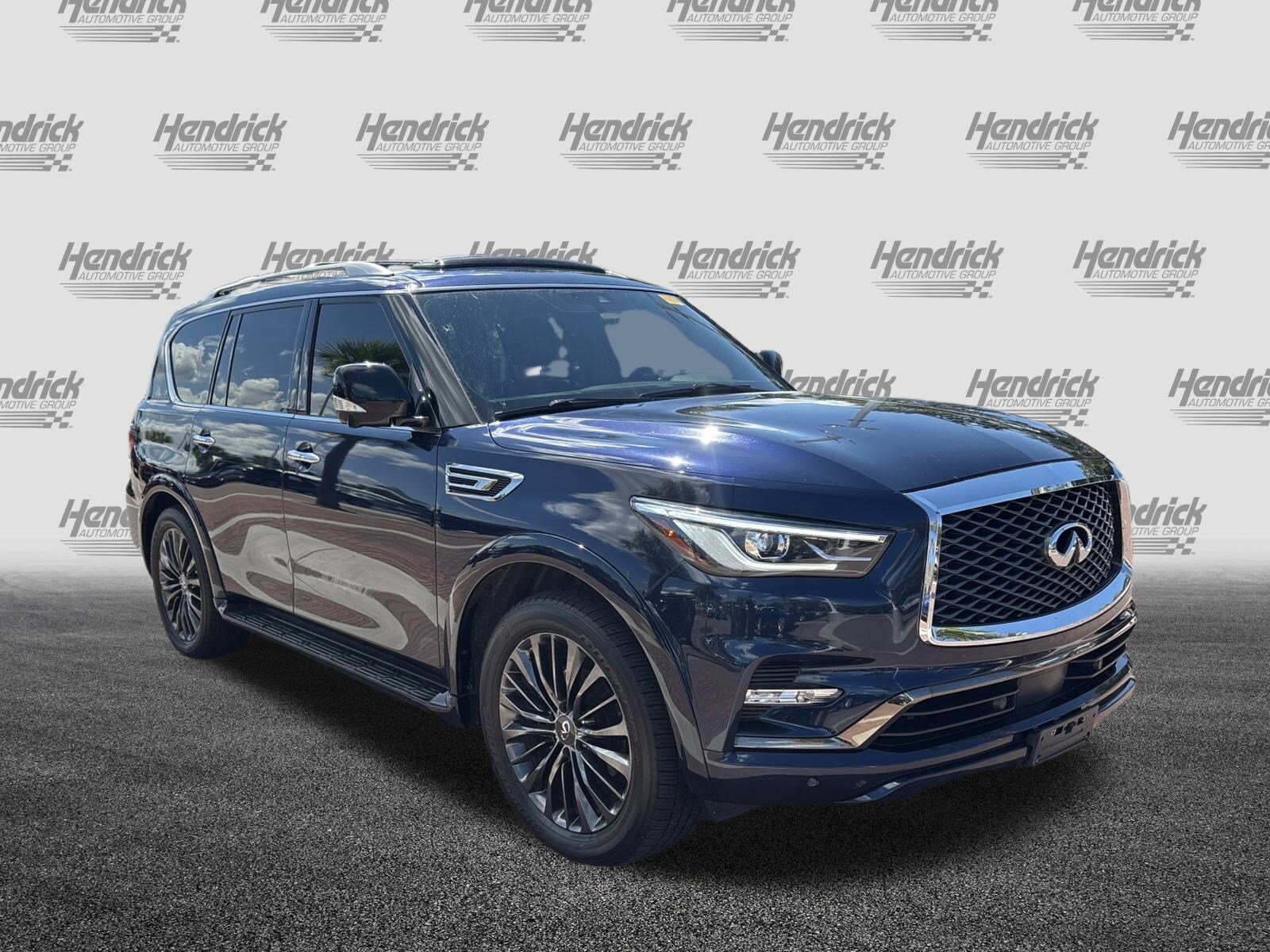 2021 Infiniti QX80 Premium Select photo 2