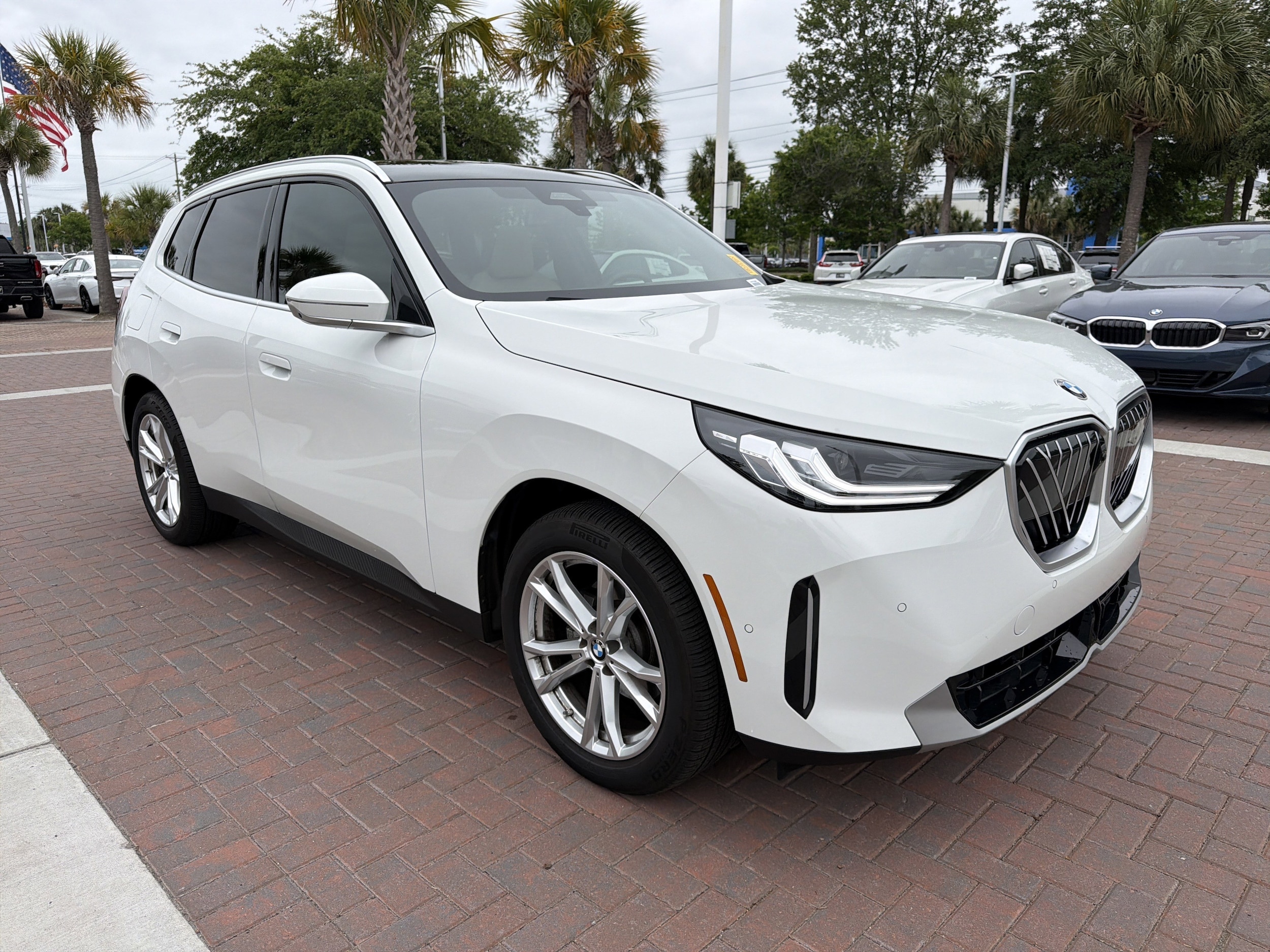 2025 BMW X3 30 xDrive photo 2