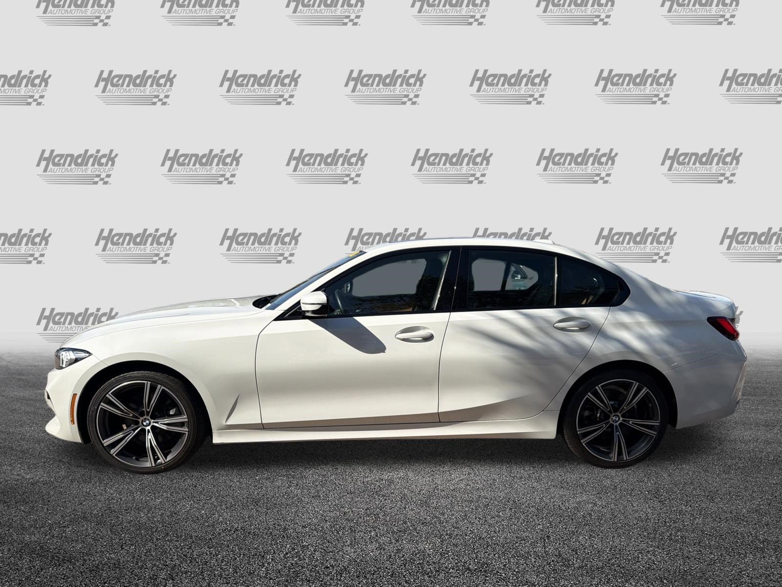 2023 BMW 3 Series 330i xDrive photo 6