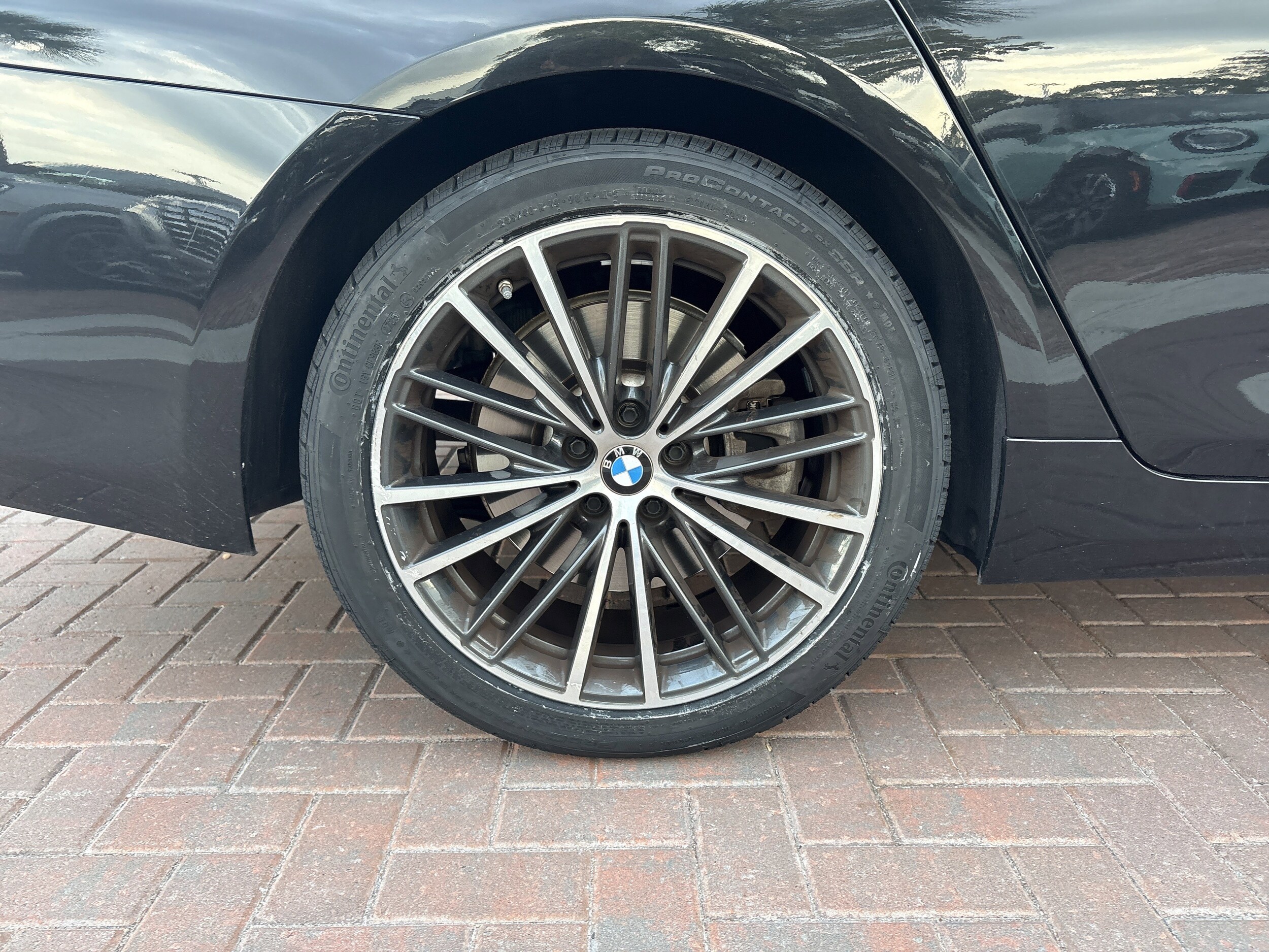 2023 Bmw 540i photo 2