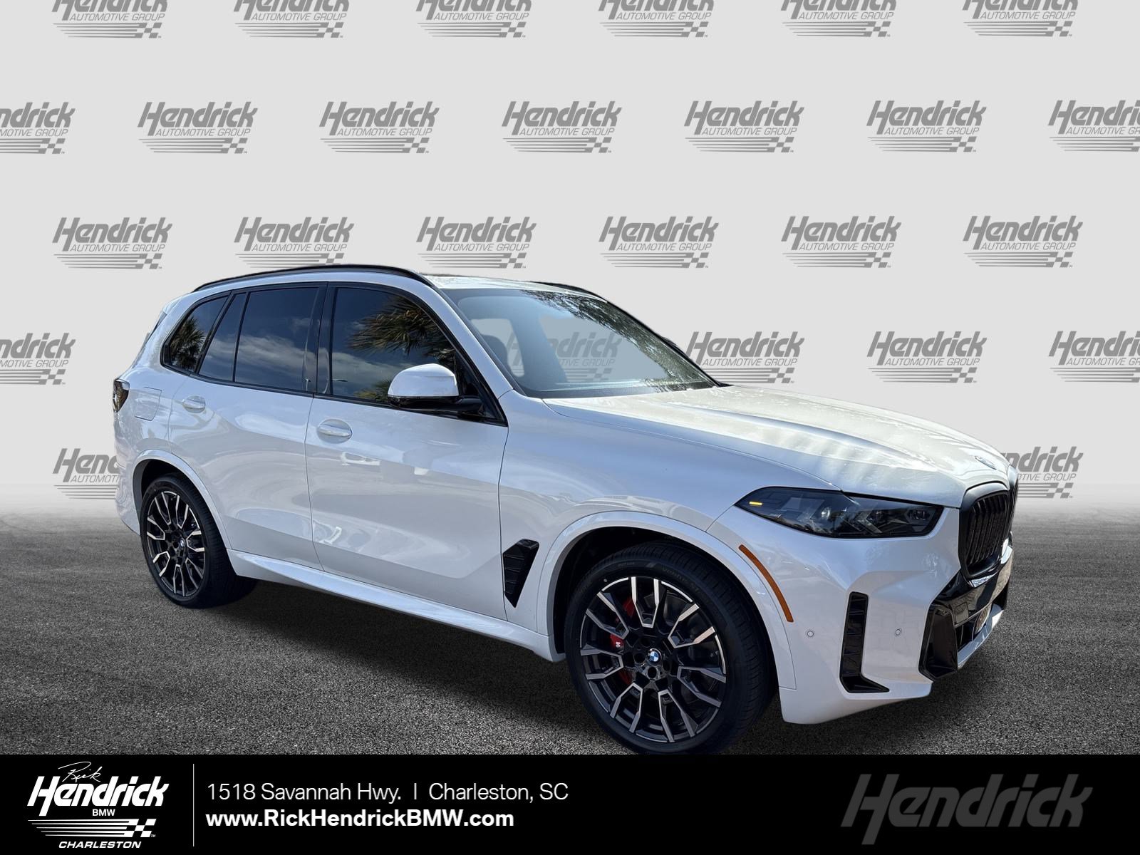2026 BMW X5 50e's photo