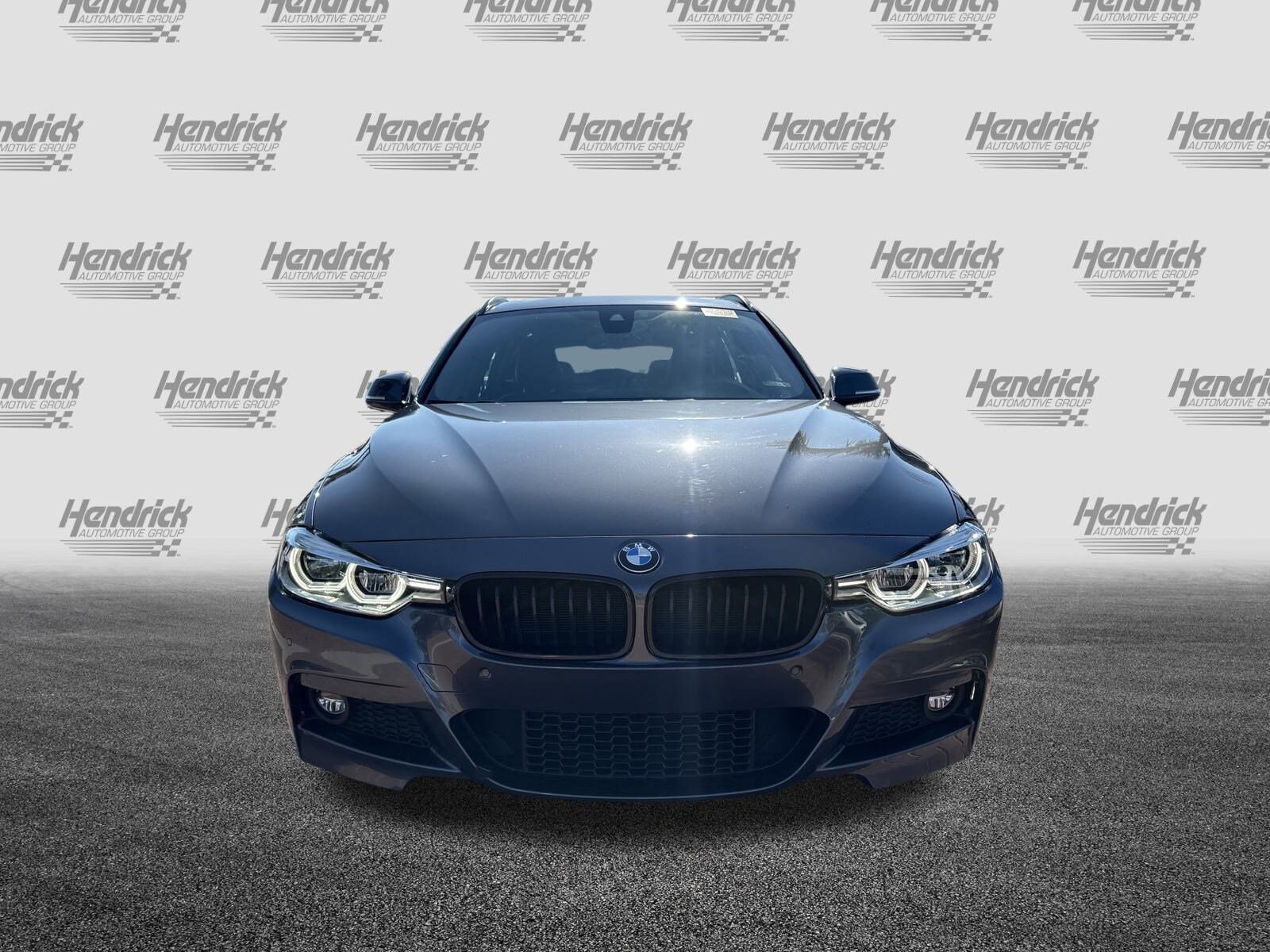 2019 Bmw 330i xDrive Sport Wagon photo 3