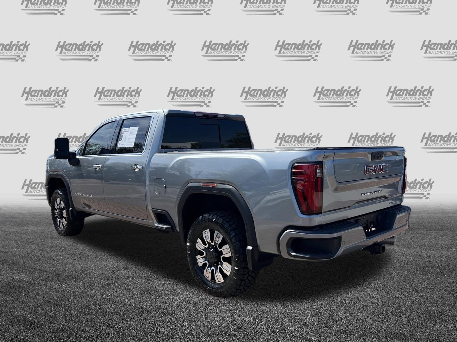2024 GMC Sierra 2500HD Denali photo 6