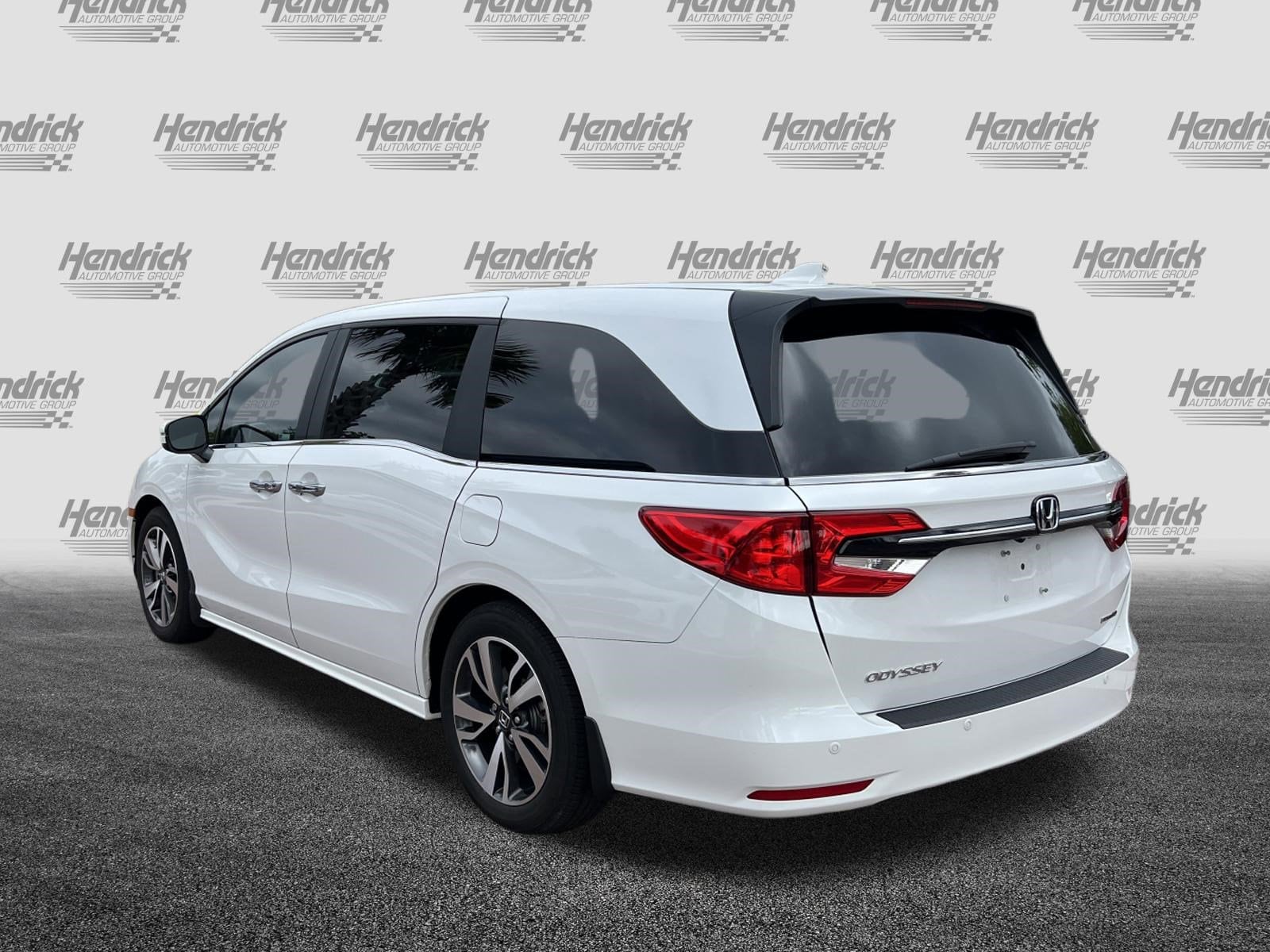 2023 Honda Odyssey Touring photo 6