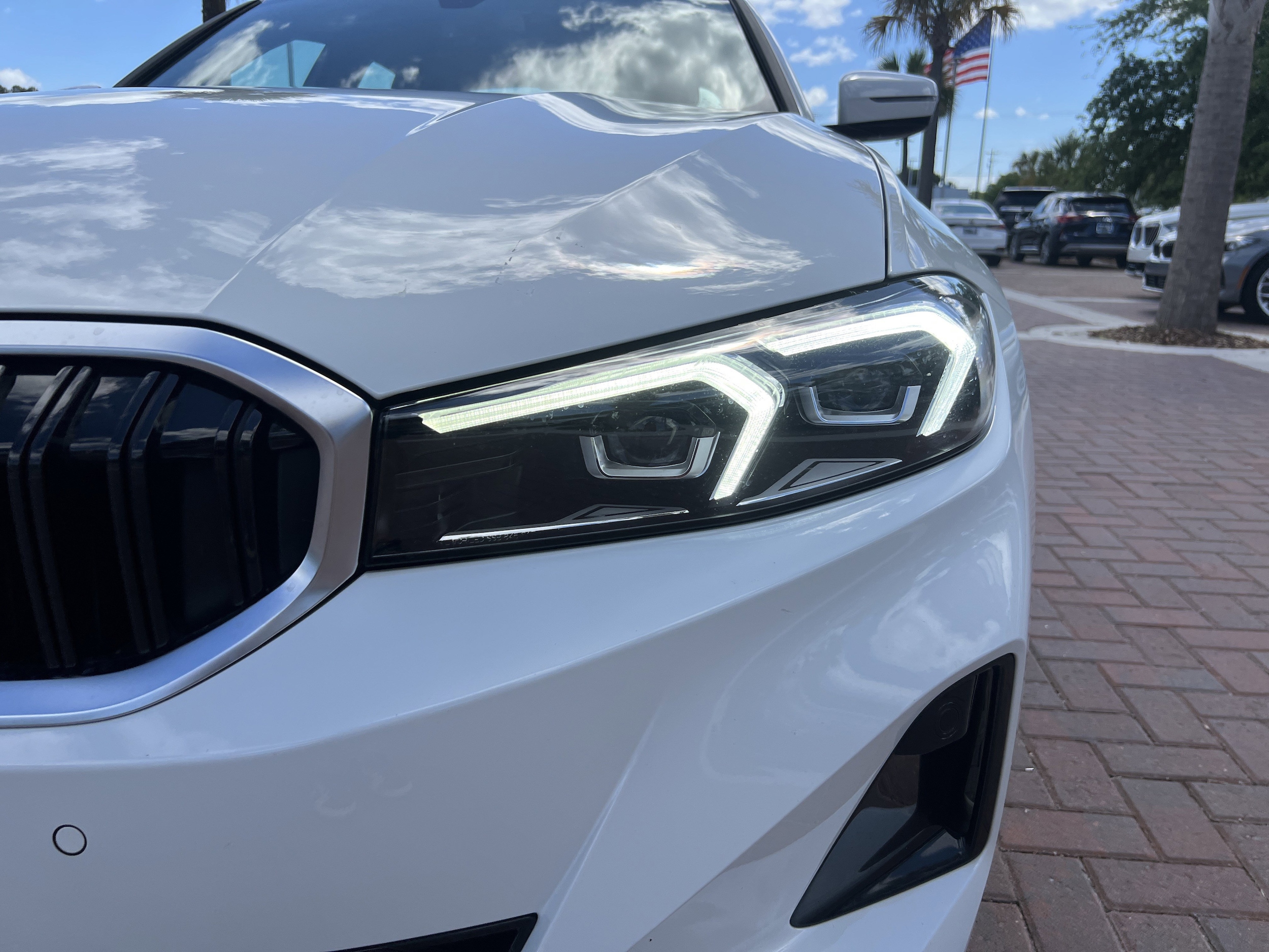 2024 BMW 3 Series 330i photo 5