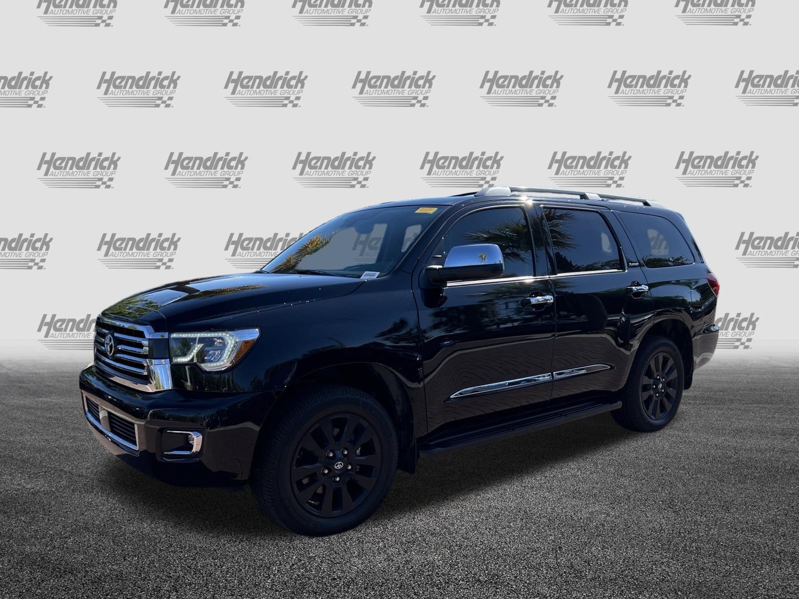 2021 Toyota Sequoia Platinum photo 4