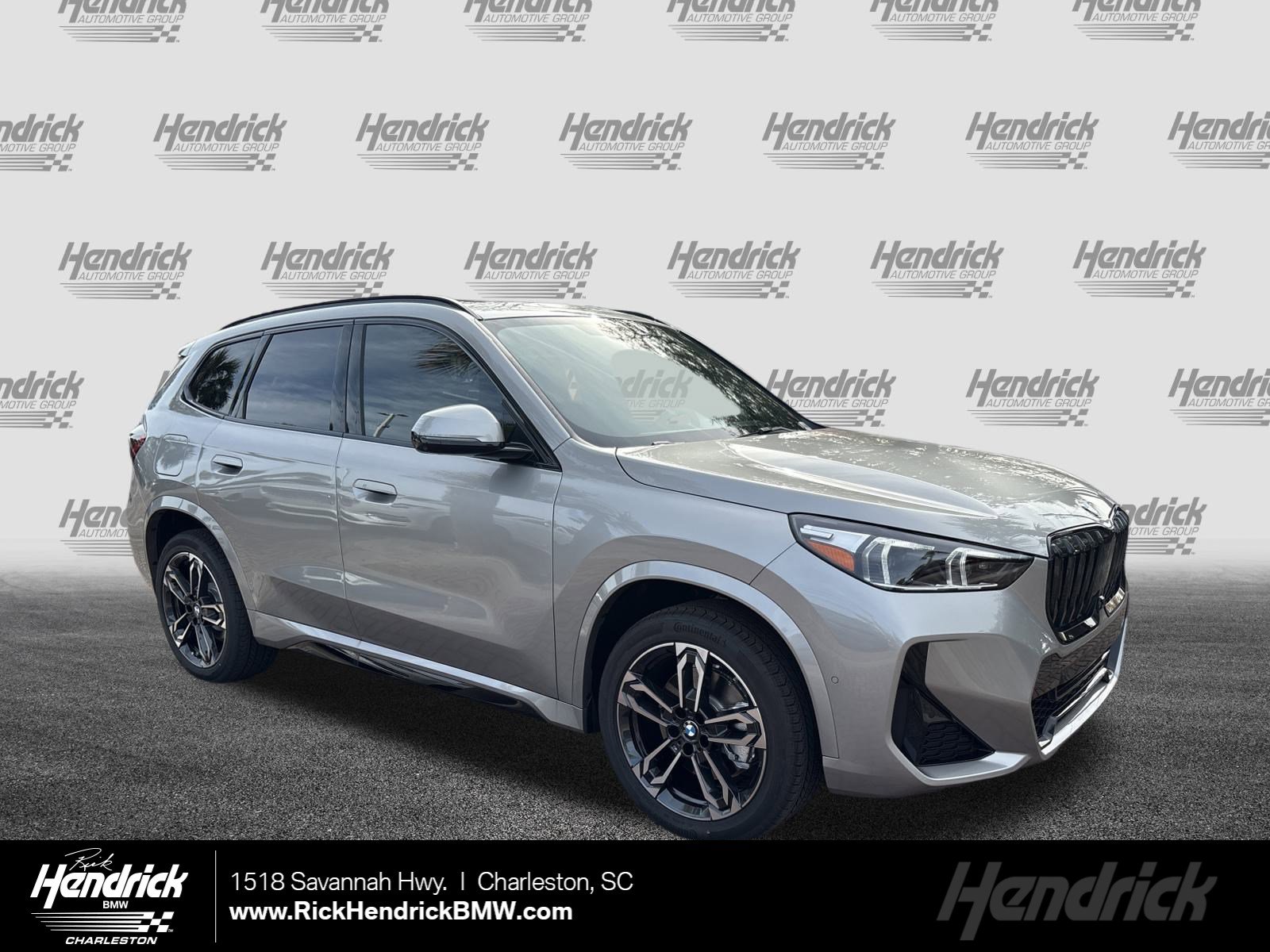 2026 BMW X1 28i's photo