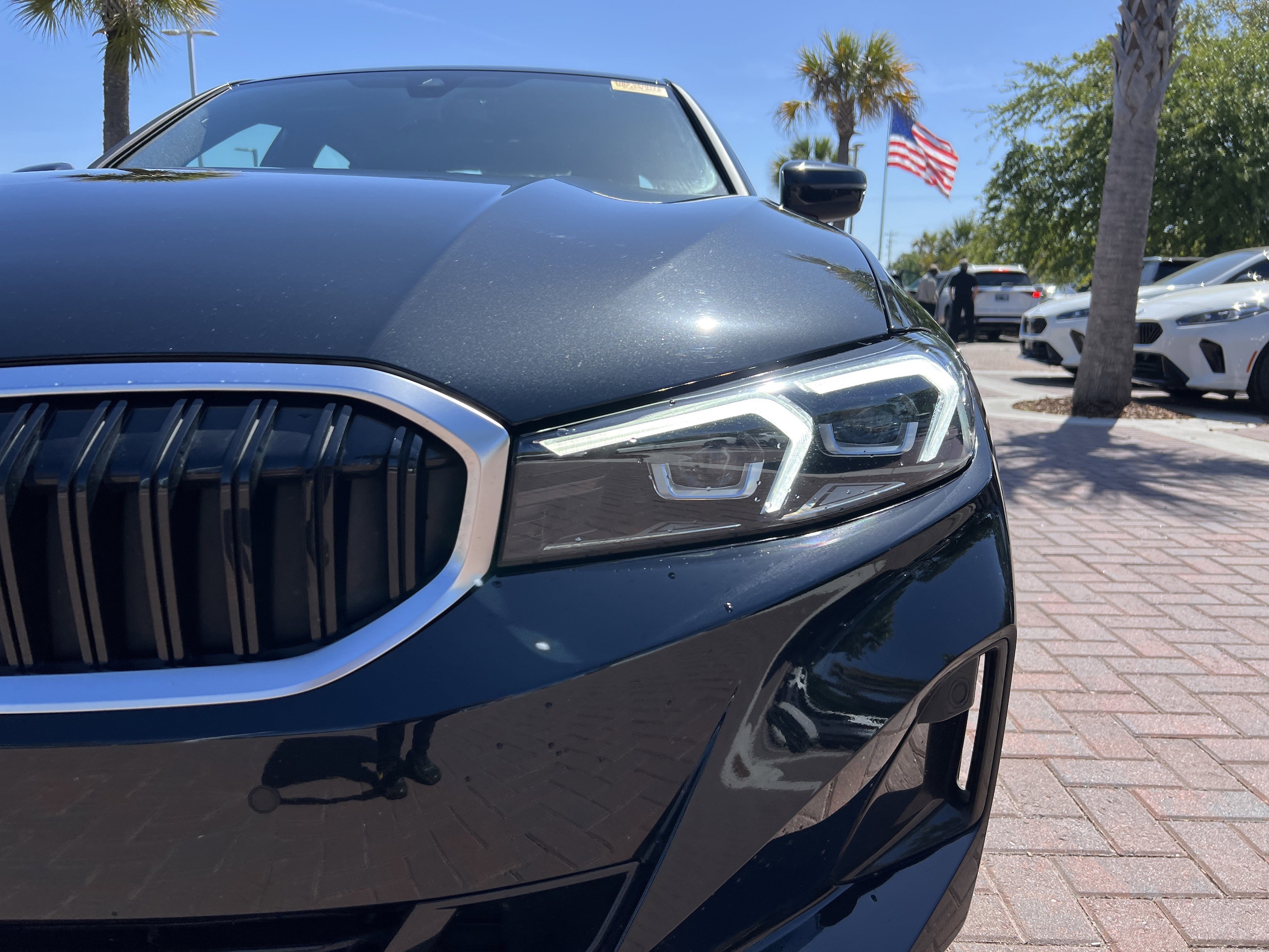 2025 BMW 3 Series 330i photo 5