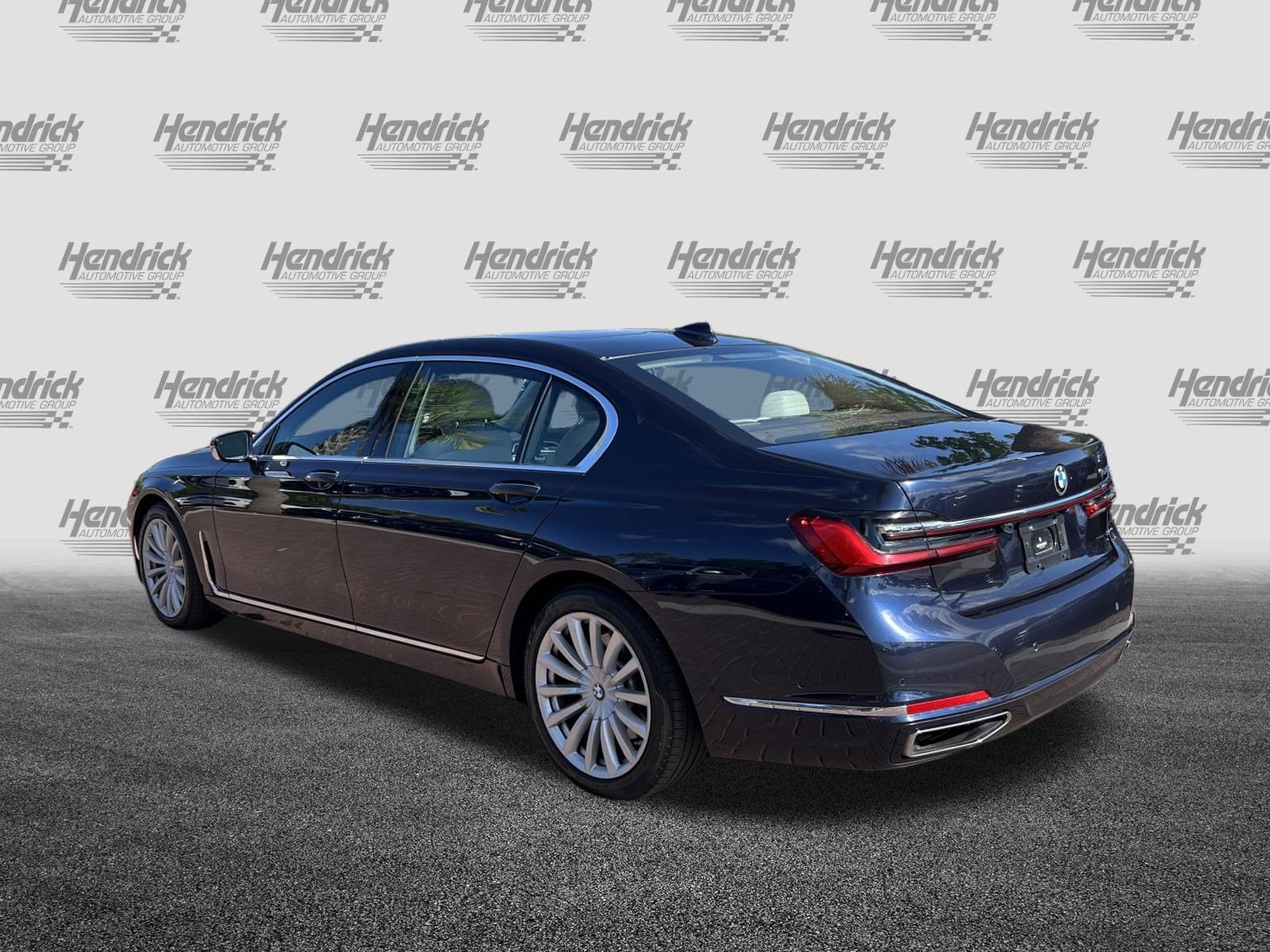 2020 BMW 7 Series 740i photo 3