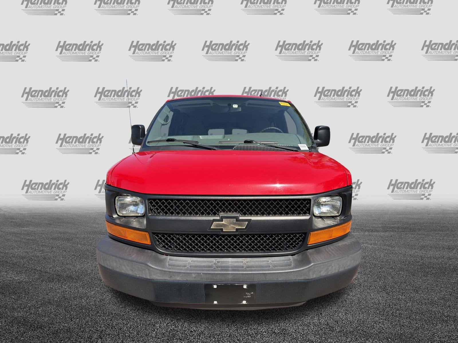 2015 Chevrolet Express Passenger LS photo 2