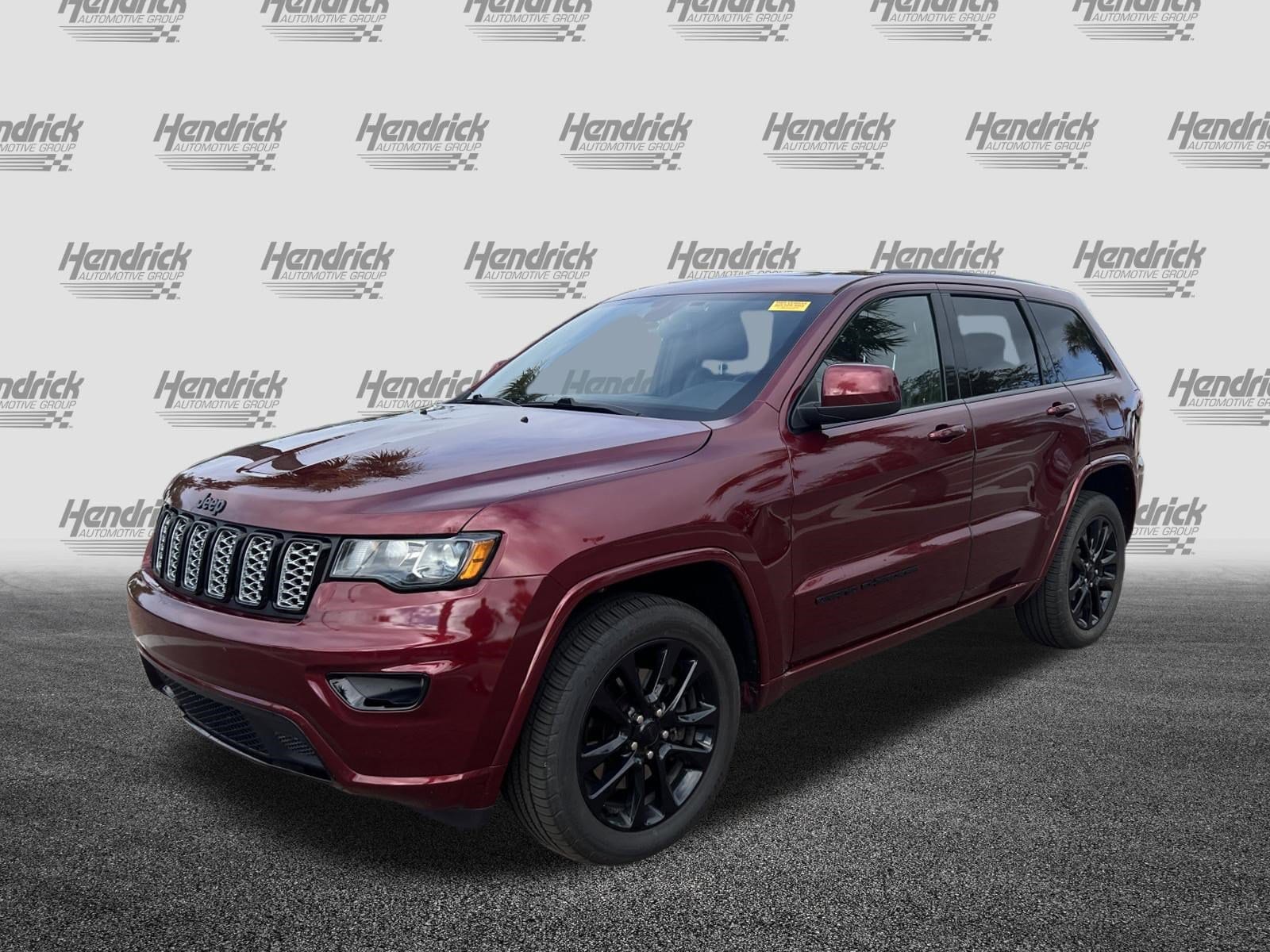 2021 Jeep Grand Cherokee Laredo X photo 4