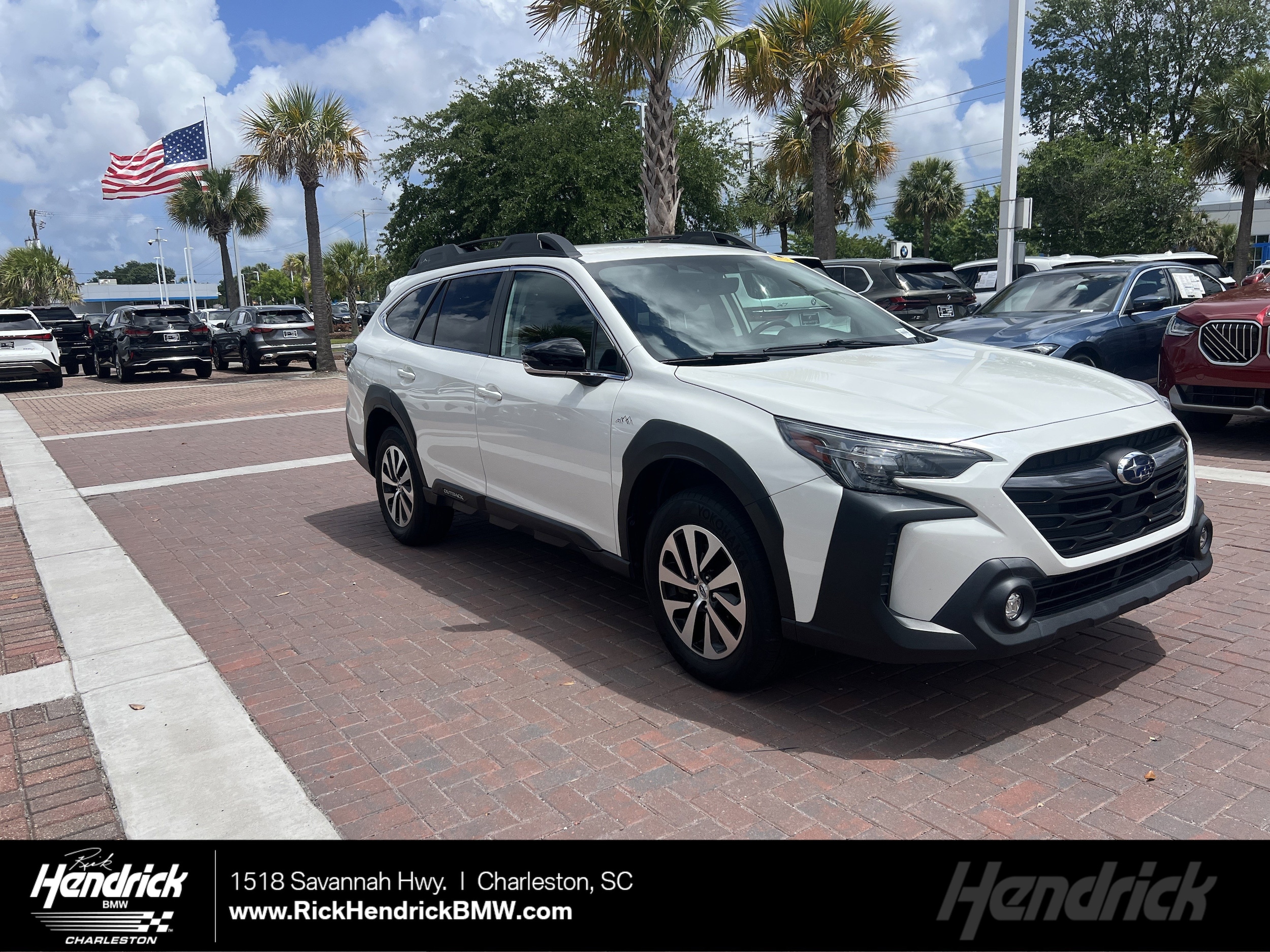 2023 Subaru Outback Premium's photo