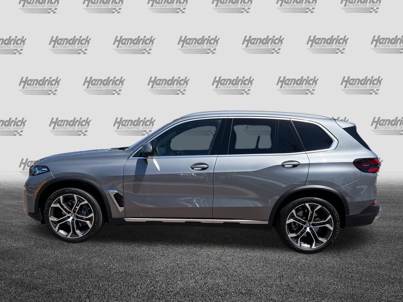 2026 BMW X5 sDrive40i photo 6