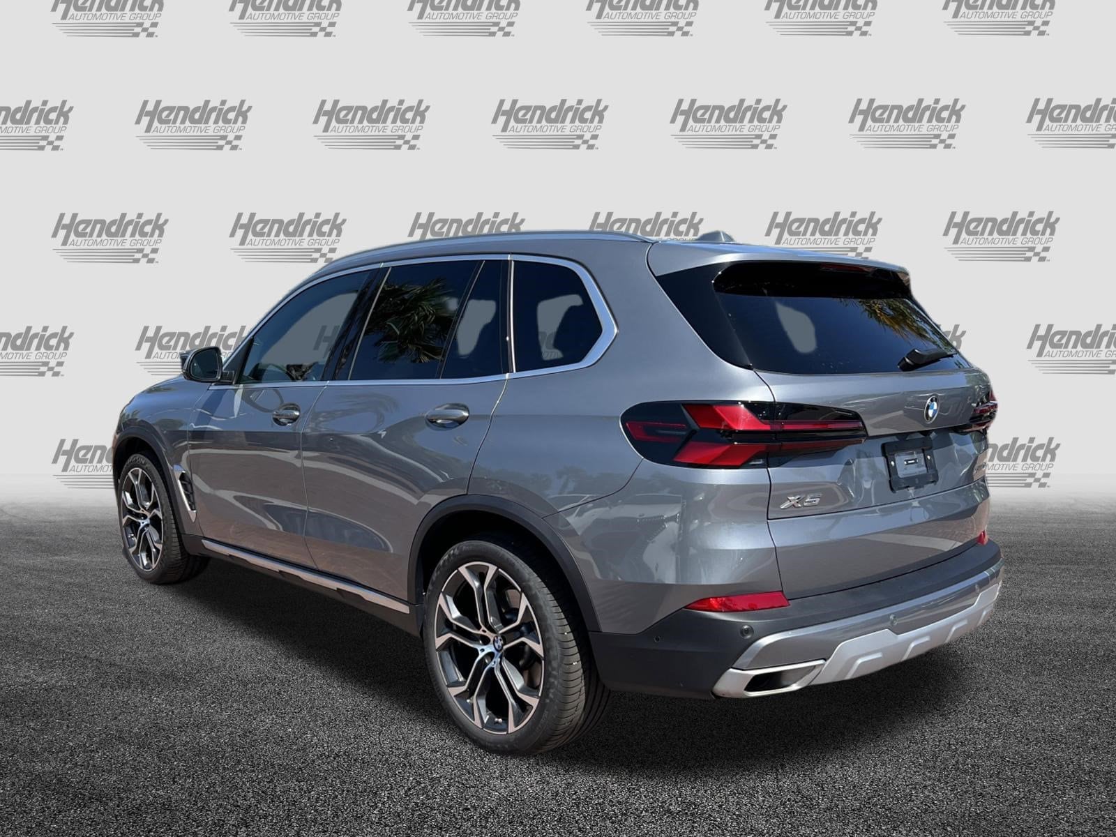 2026 BMW X5 xDrive40i photo 3