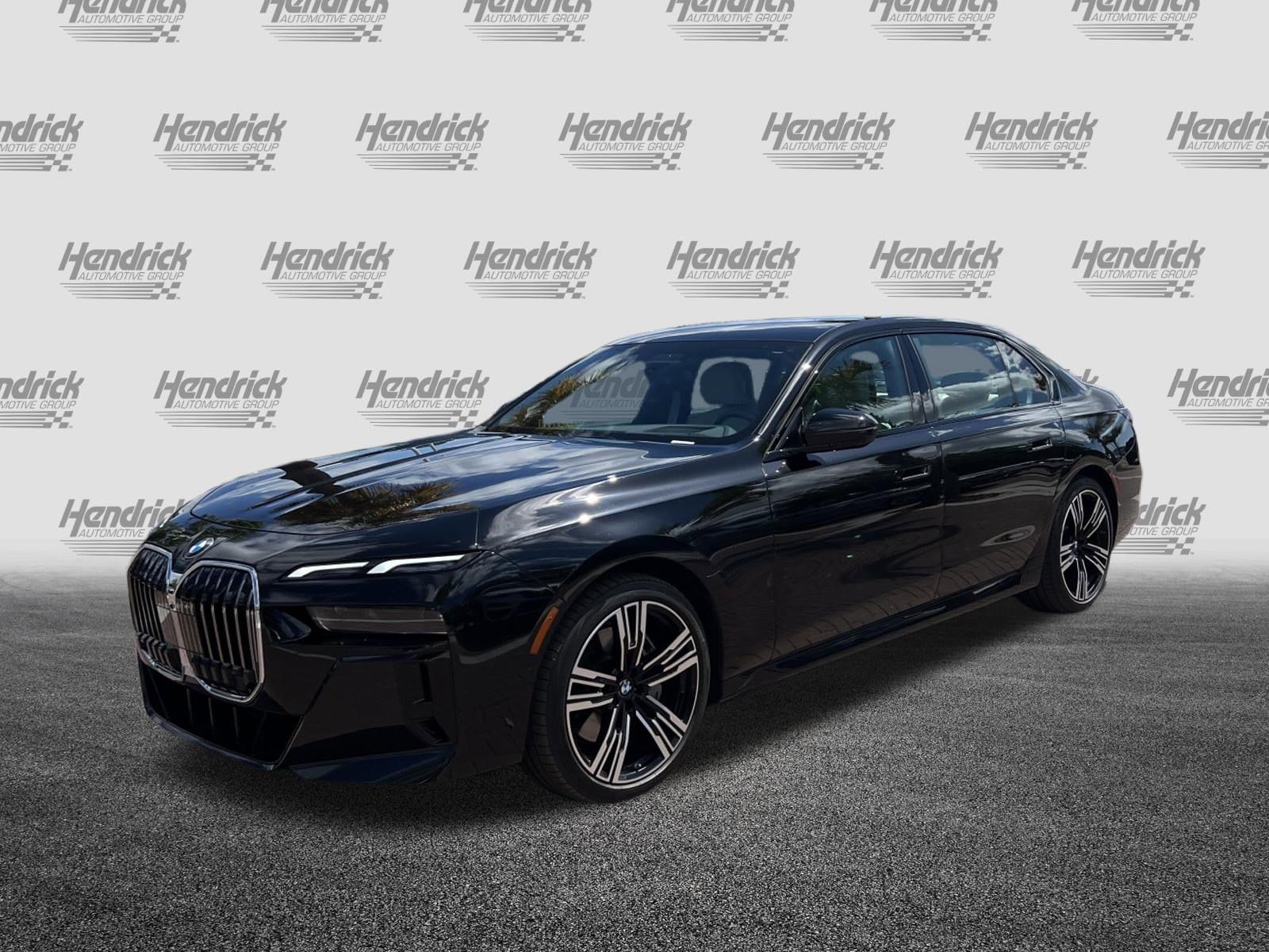 2025 BMW 7 Series 740i photo 4