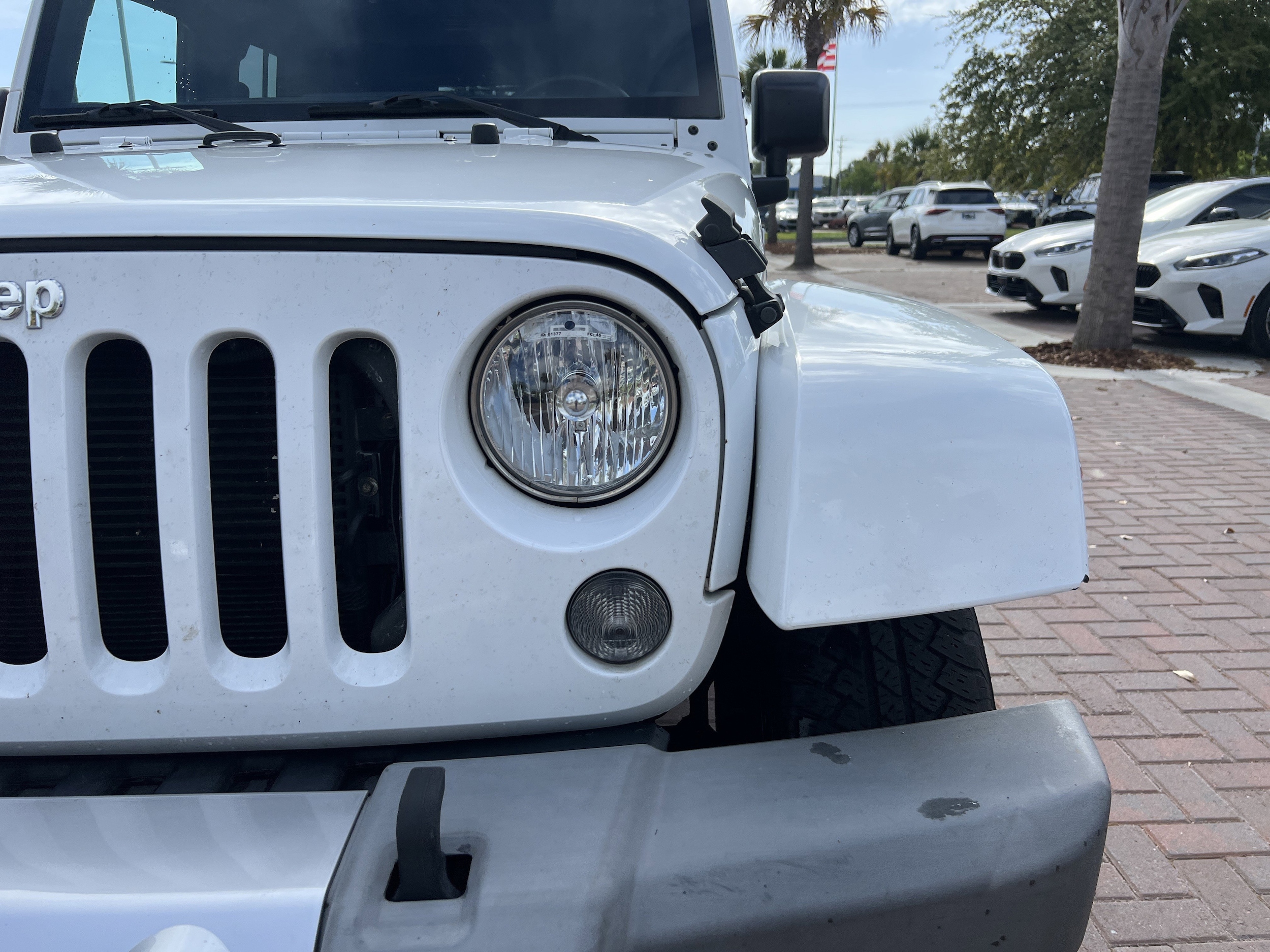 2015 Jeep Wrangler Unlimited Sahara photo 5