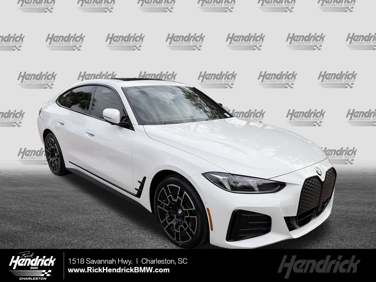 2026 BMW i4 40's photo