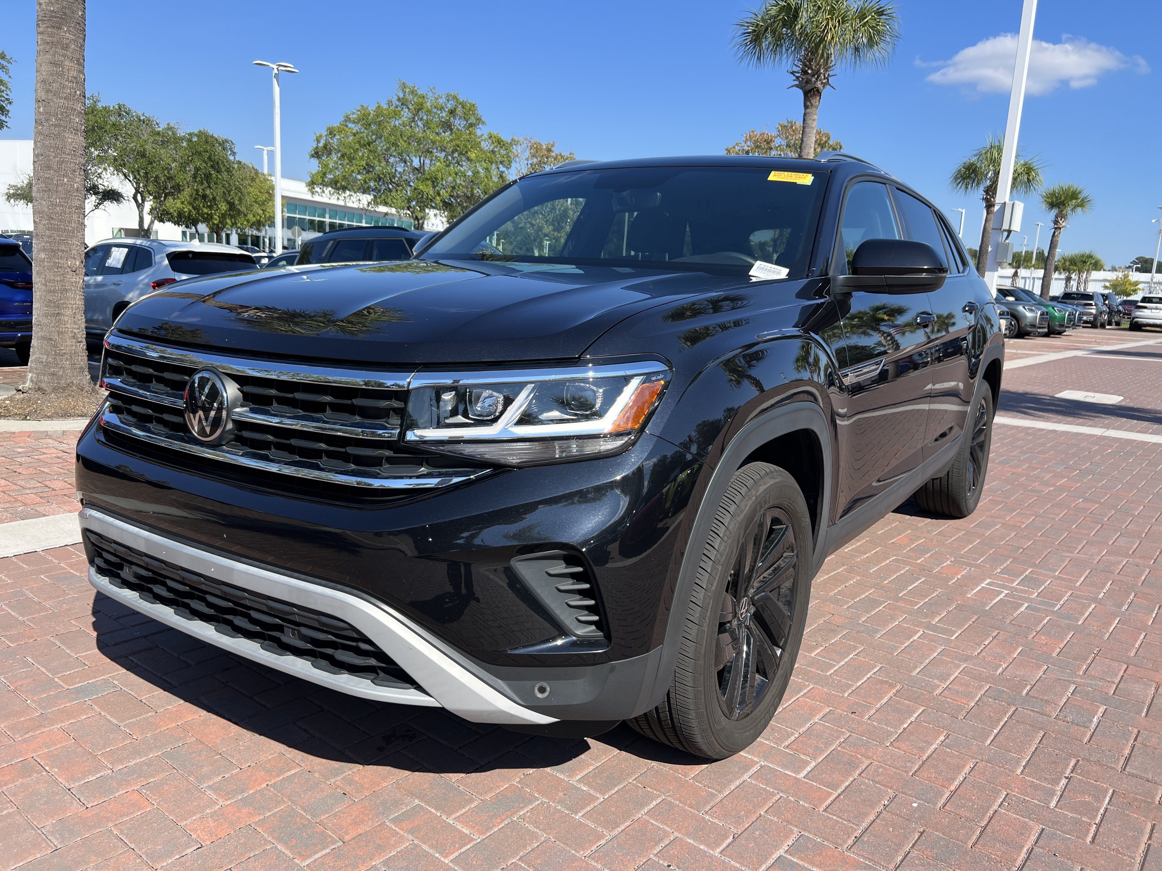 Used 2023 Volkswagen Atlas Cross Sport 2.0T SE w/Technology SUV