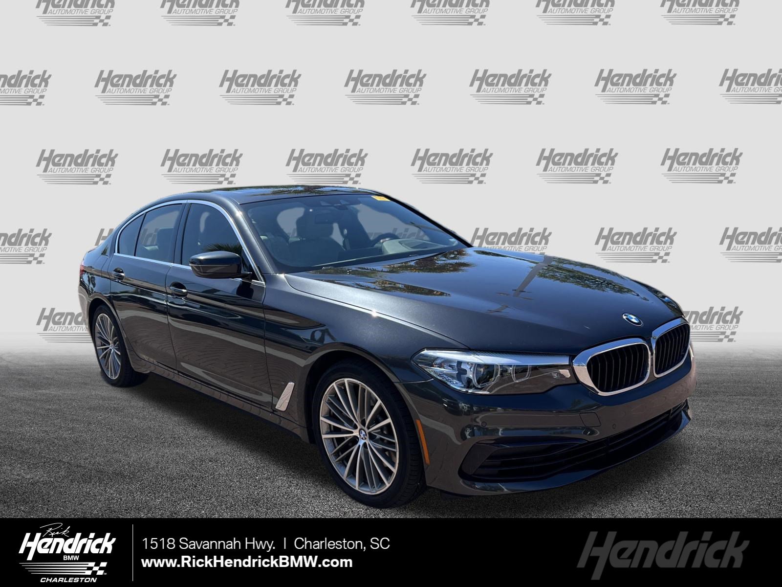 2019 BMW 5 Series 540i Sedan's photo