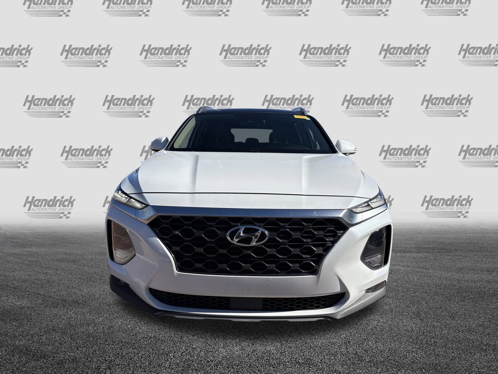 2020 Hyundai Santa Fe SEL photo 3
