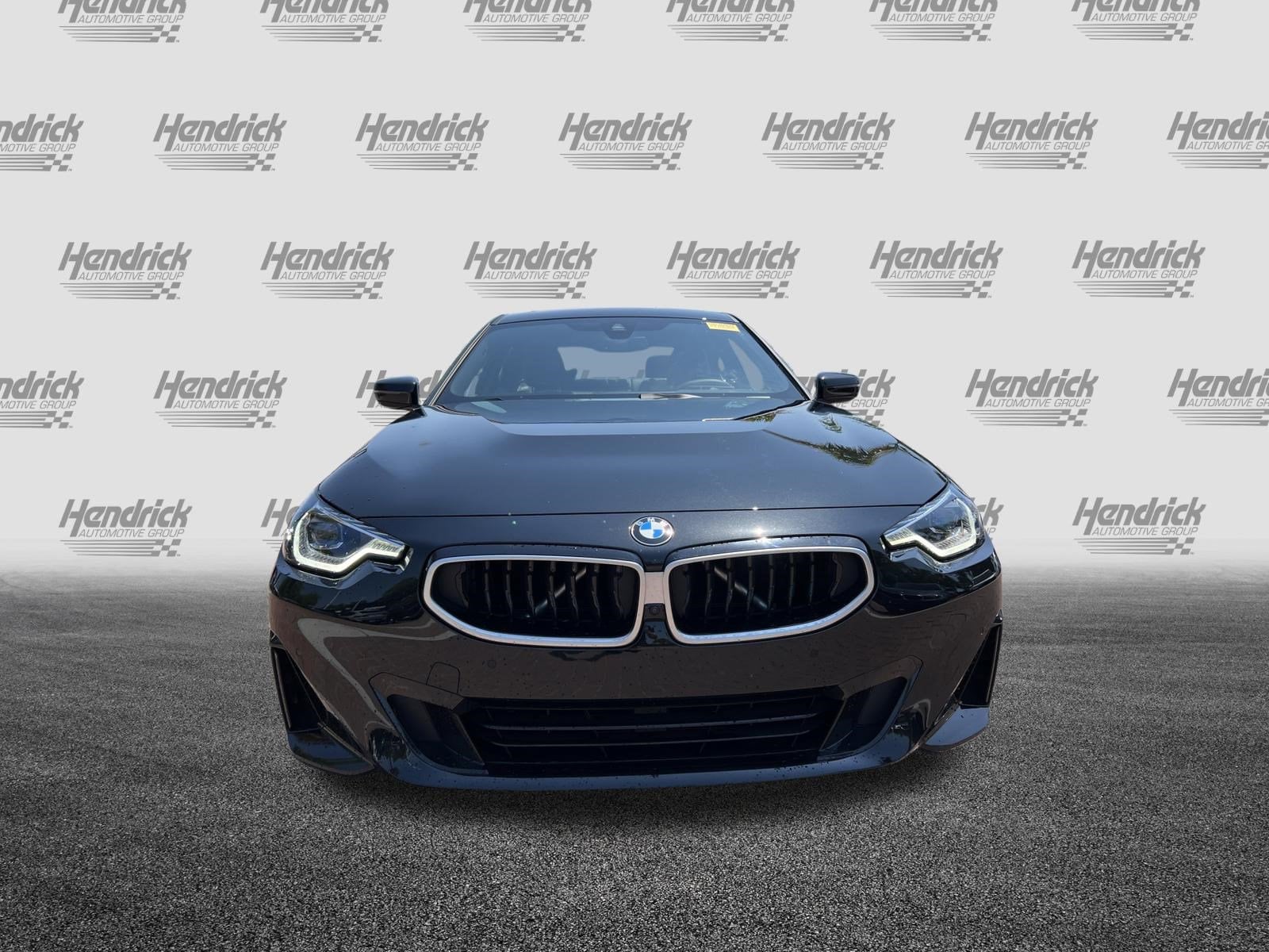 2025 BMW 2 Series 230i photo 2