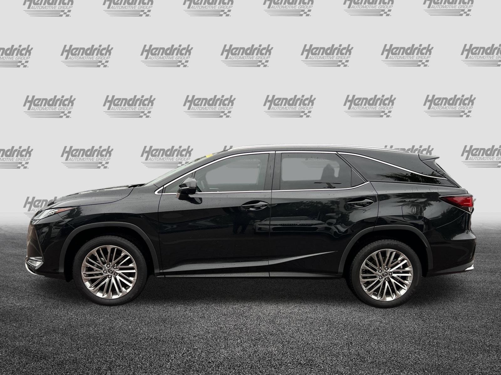 2022 LEXUS RX 350L Luxury photo 5