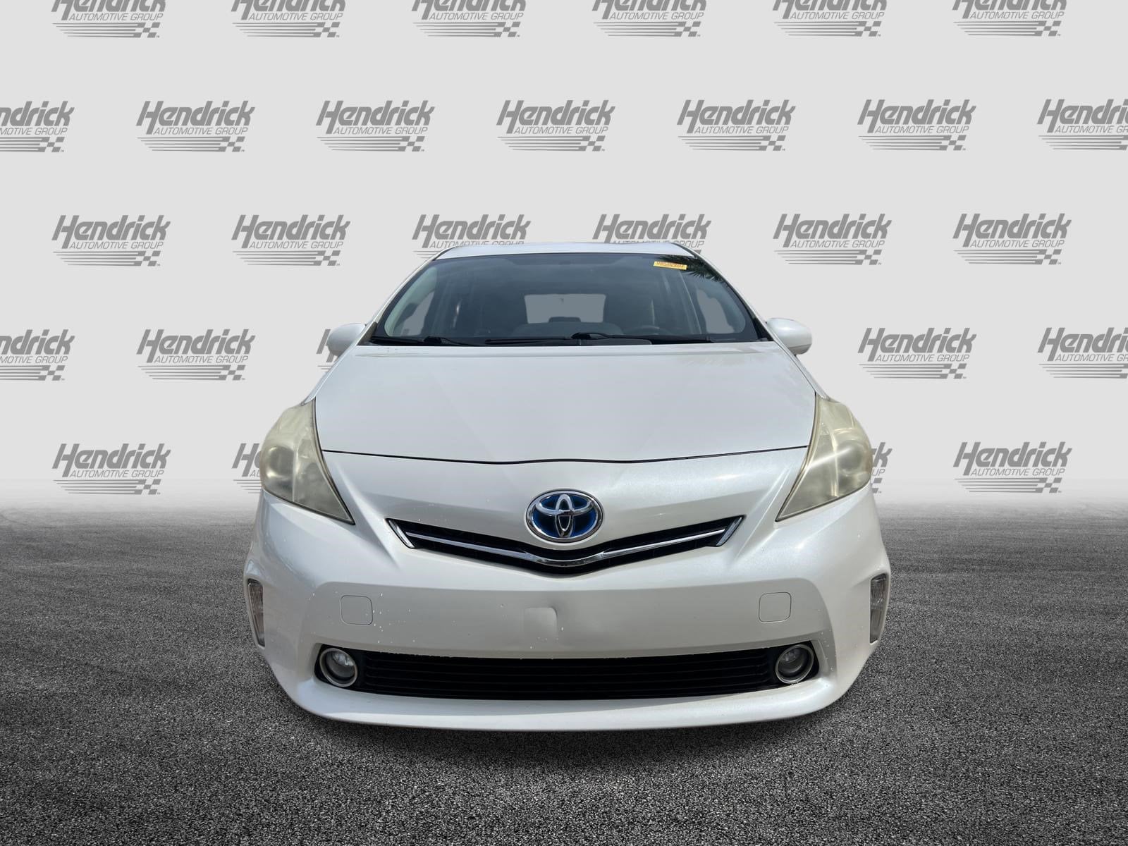 2012 Toyota Prius v Three photo 2