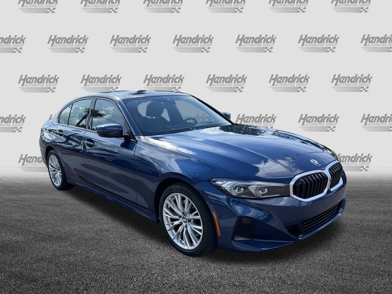 Used 2023 BMW 3 Series 330i with VIN 3MW69FF04P8D17996 for sale in Charleston, SC