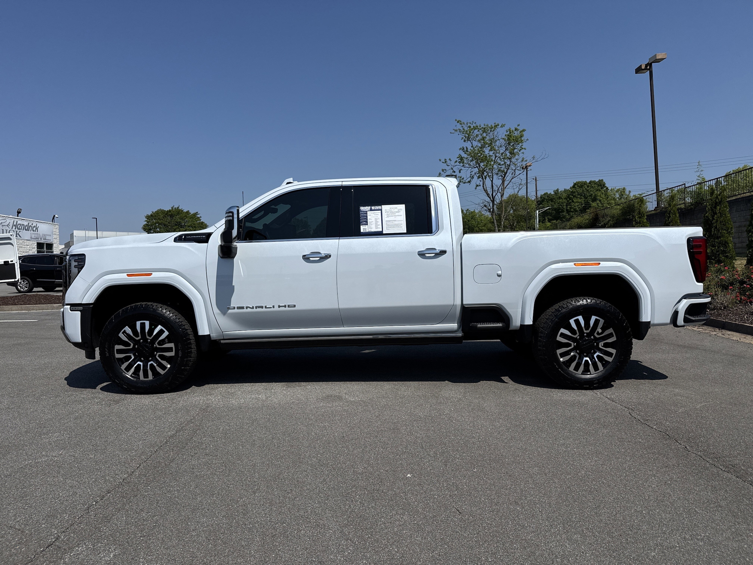 2026 GMC Sierra 2500HD Denali Ultimate photo 5