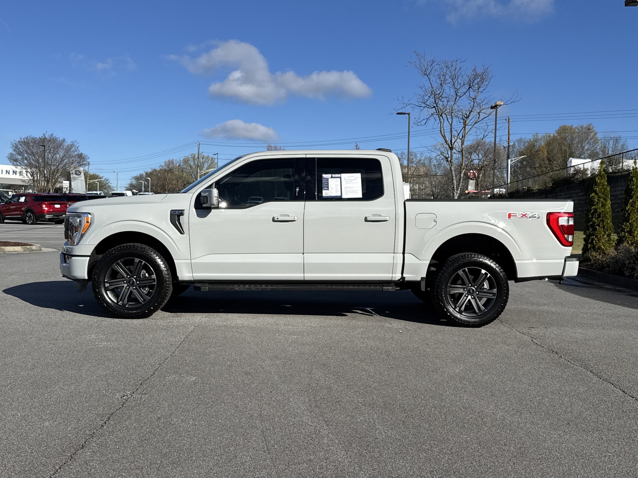 2023 Ford F-150 LARIAT photo 5
