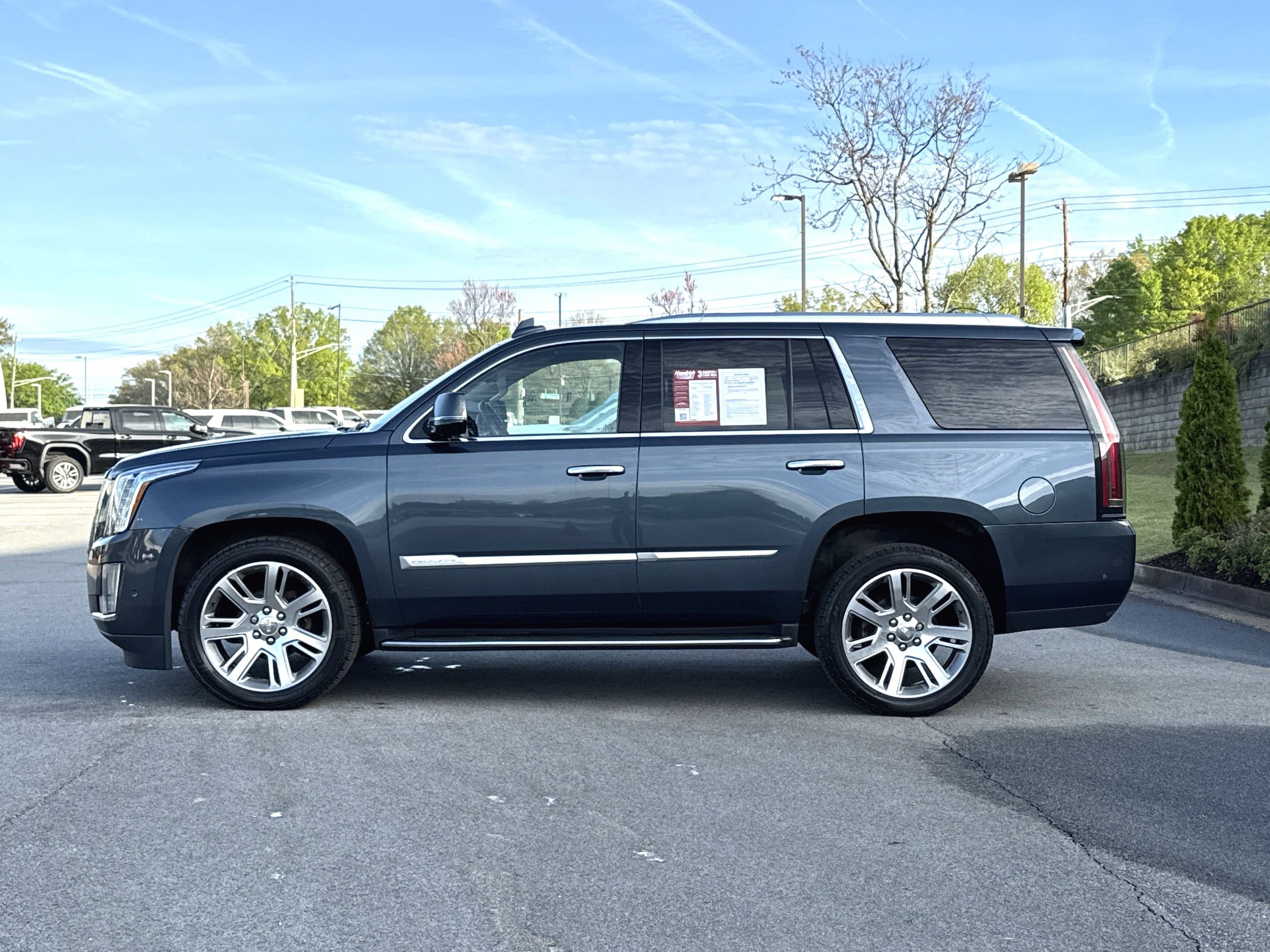 2020 CADILLAC Escalade Luxury photo 5