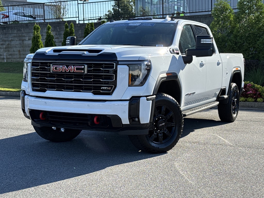Used 2025 GMC Sierra 2500HD AT4 Pickup