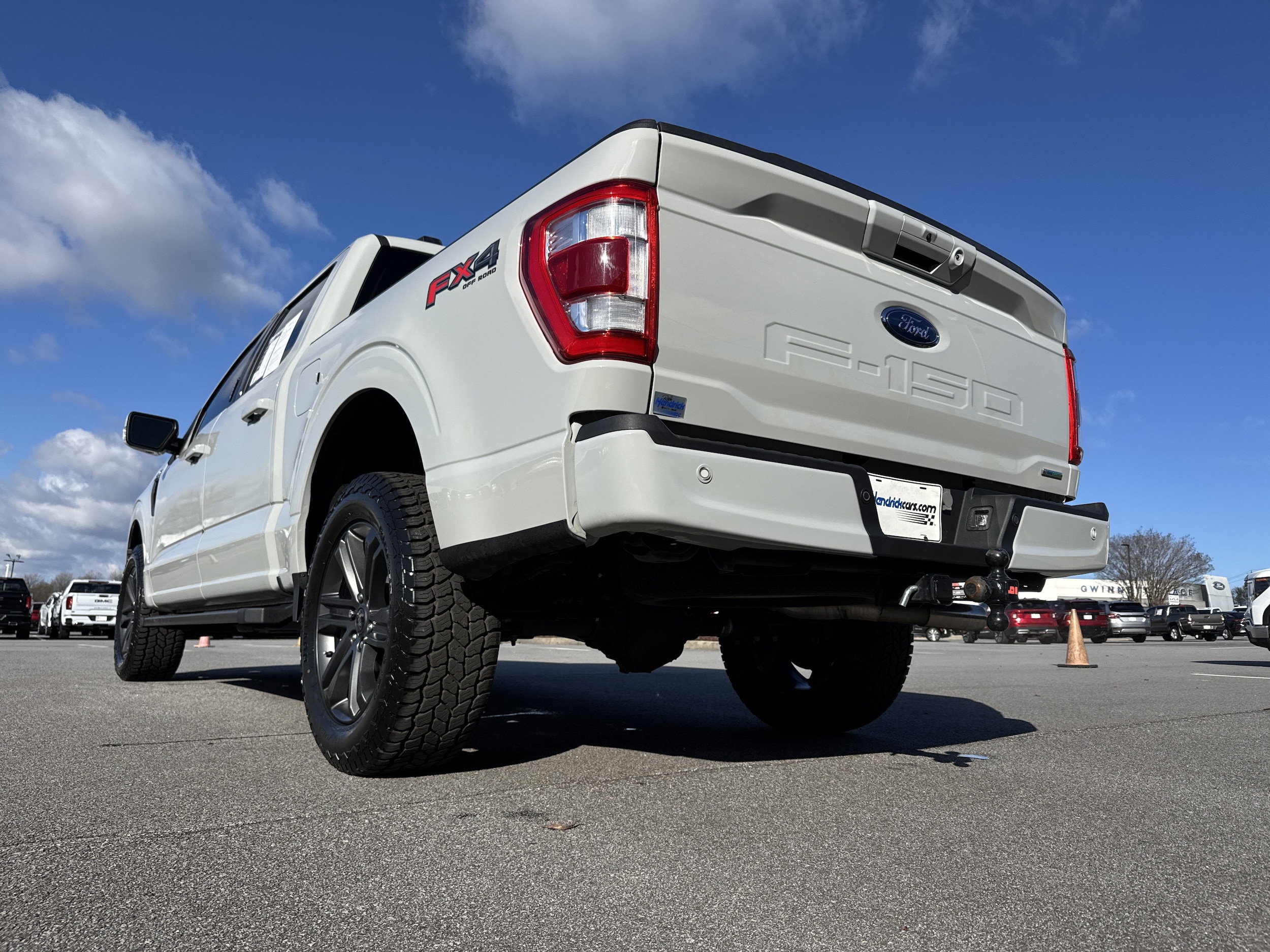 2023 Ford F-150 LARIAT photo 6