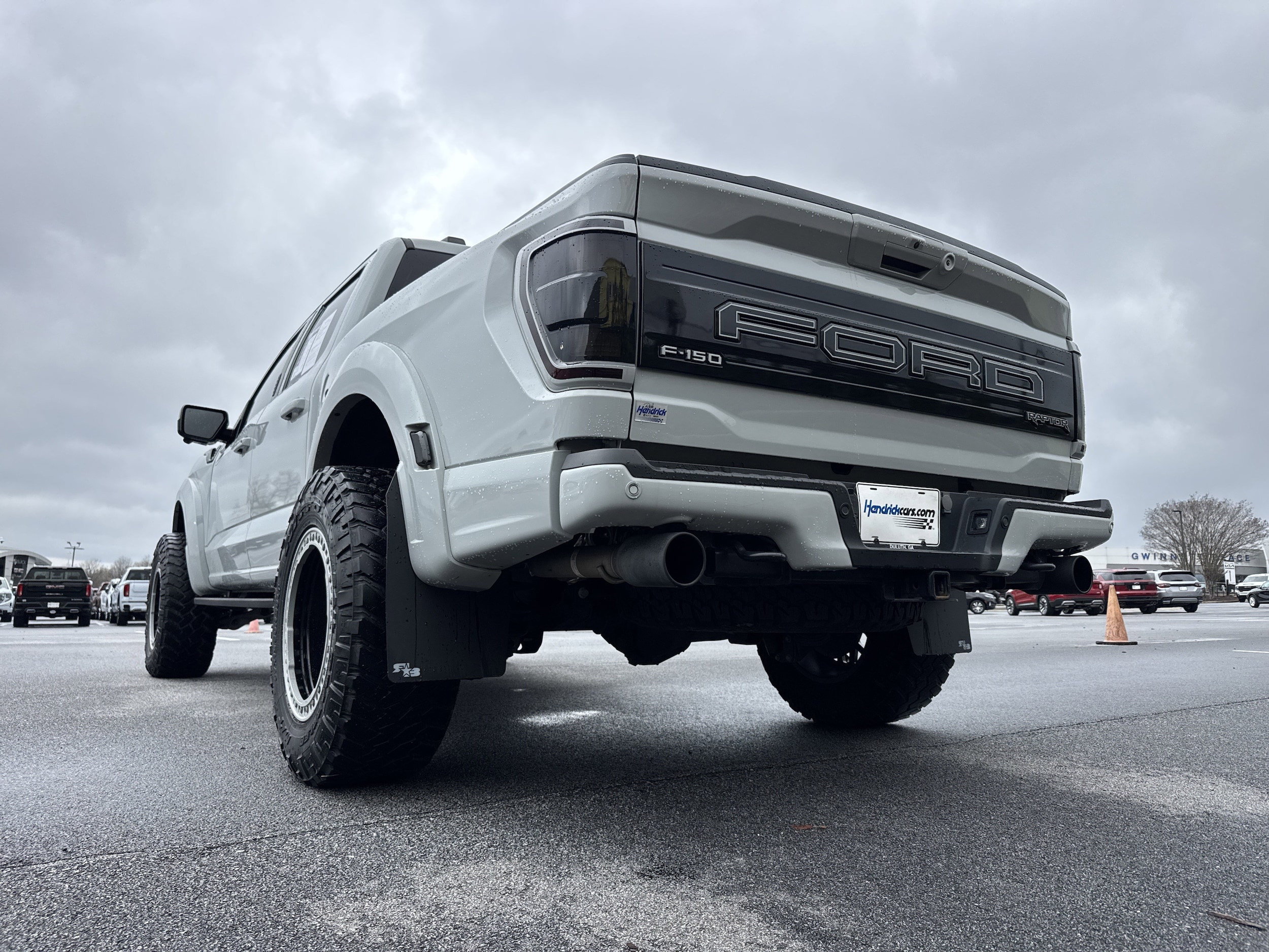 2023 Ford F-150 Raptor photo 6