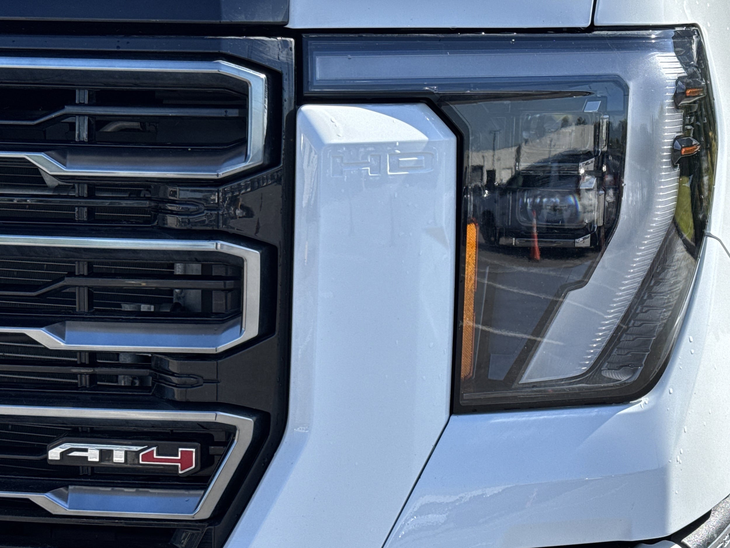 2025 GMC Sierra 2500HD AT4 photo 4