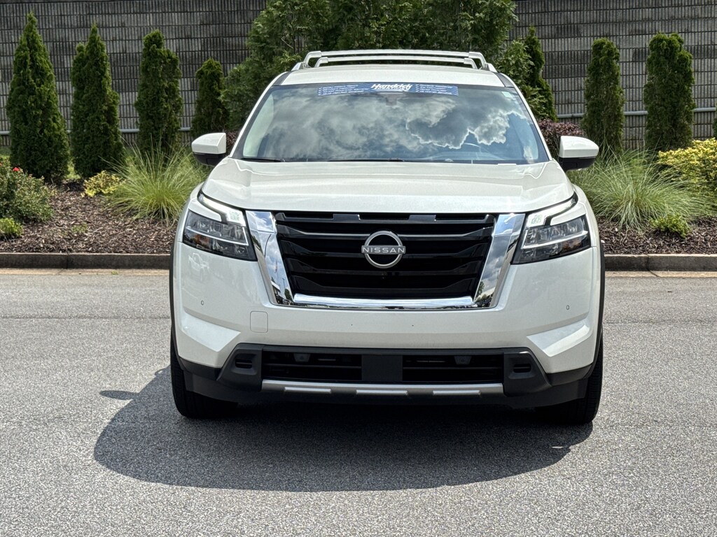 Used 2024 Nissan Pathfinder SL SUV