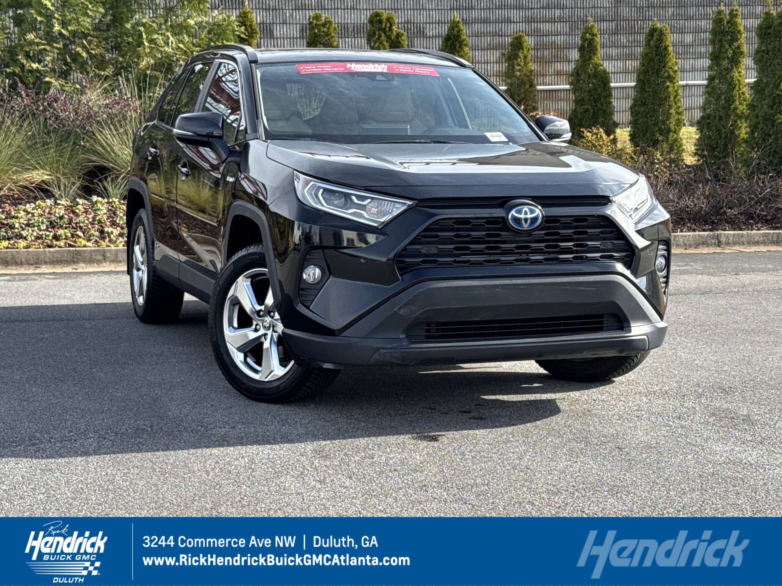 2021 Toyota RAV4 XLE Premium's photo