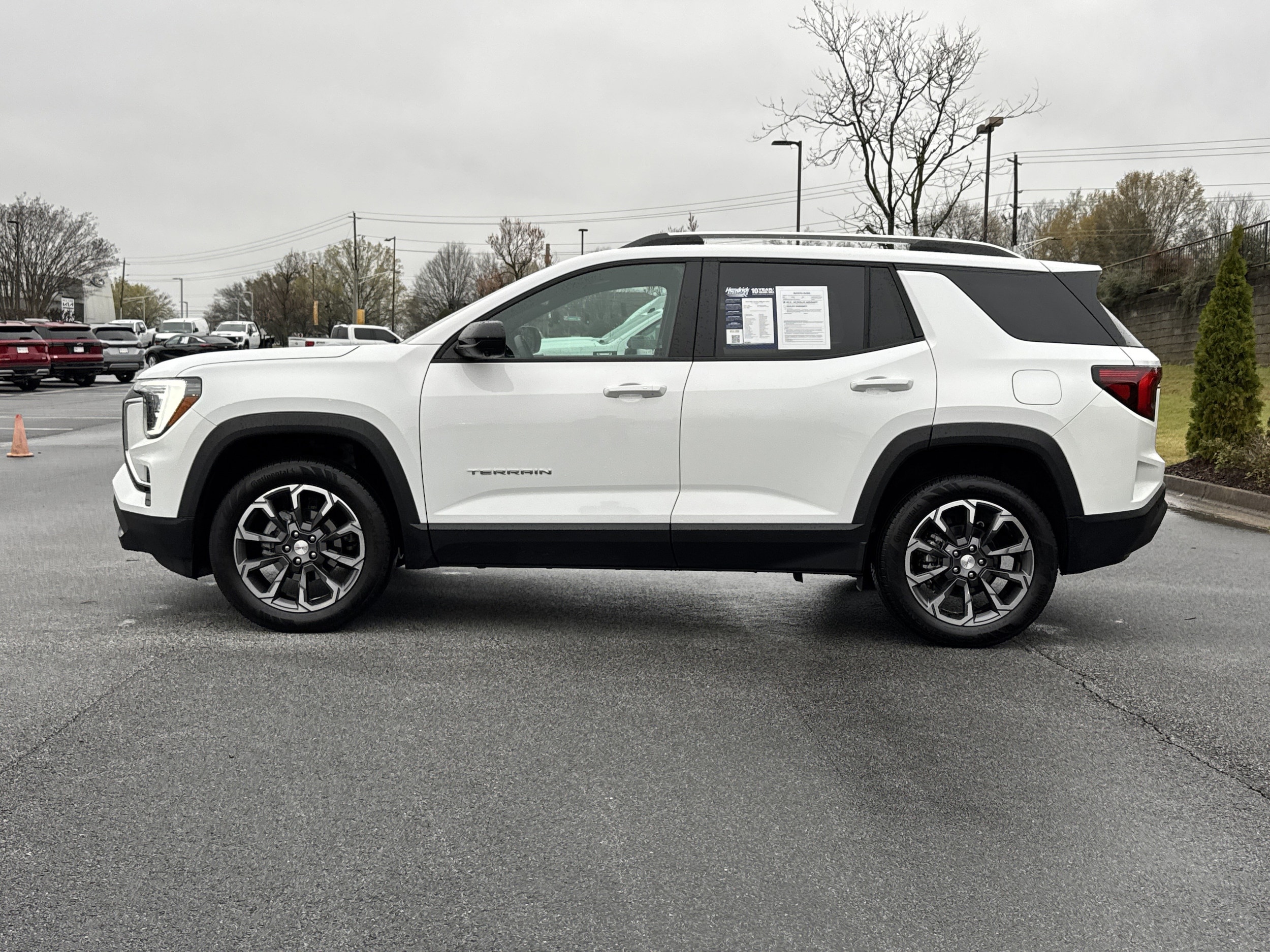 2026 GMC Terrain FWD Elevation photo 6