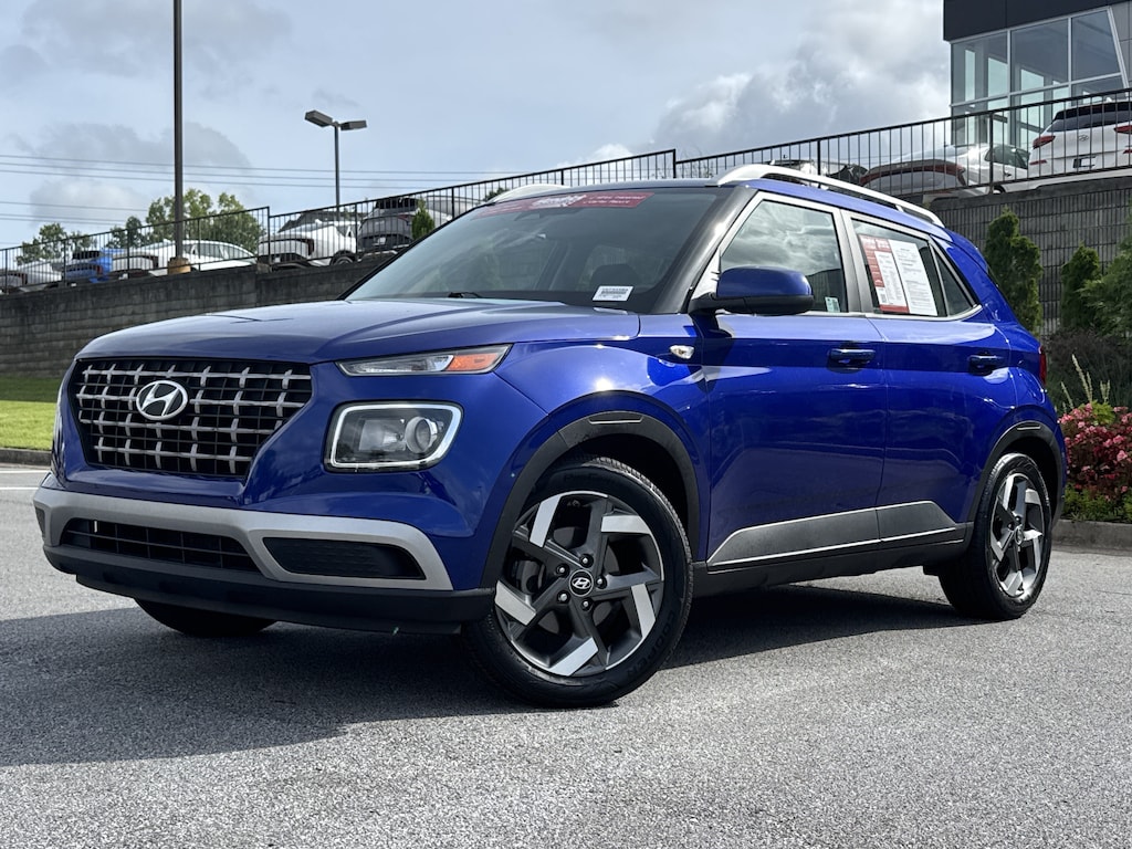 Used 2024 Hyundai Venue SEL SUV