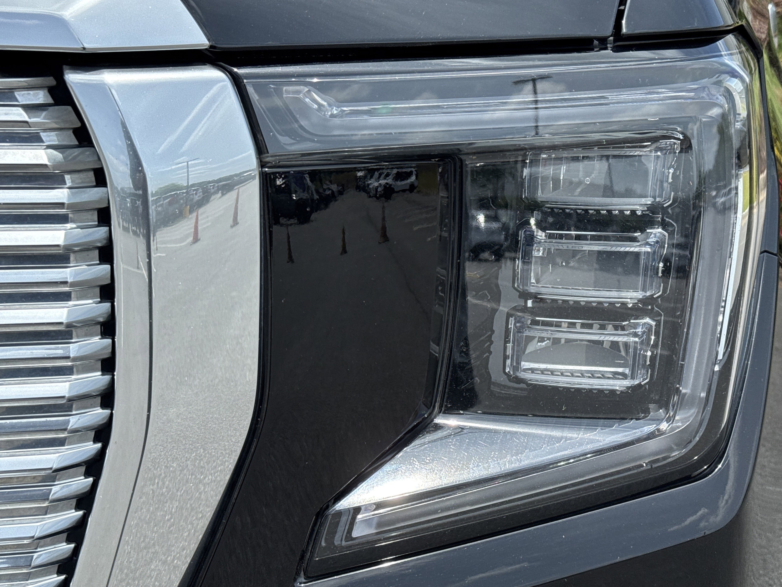 2023 GMC Yukon XL Denali photo 5