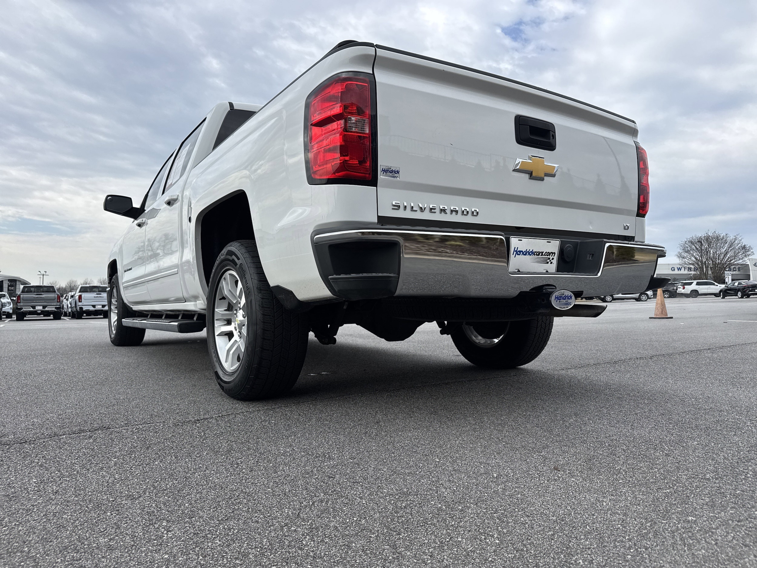 2015 Chevrolet Silverado 1500 LT photo 3