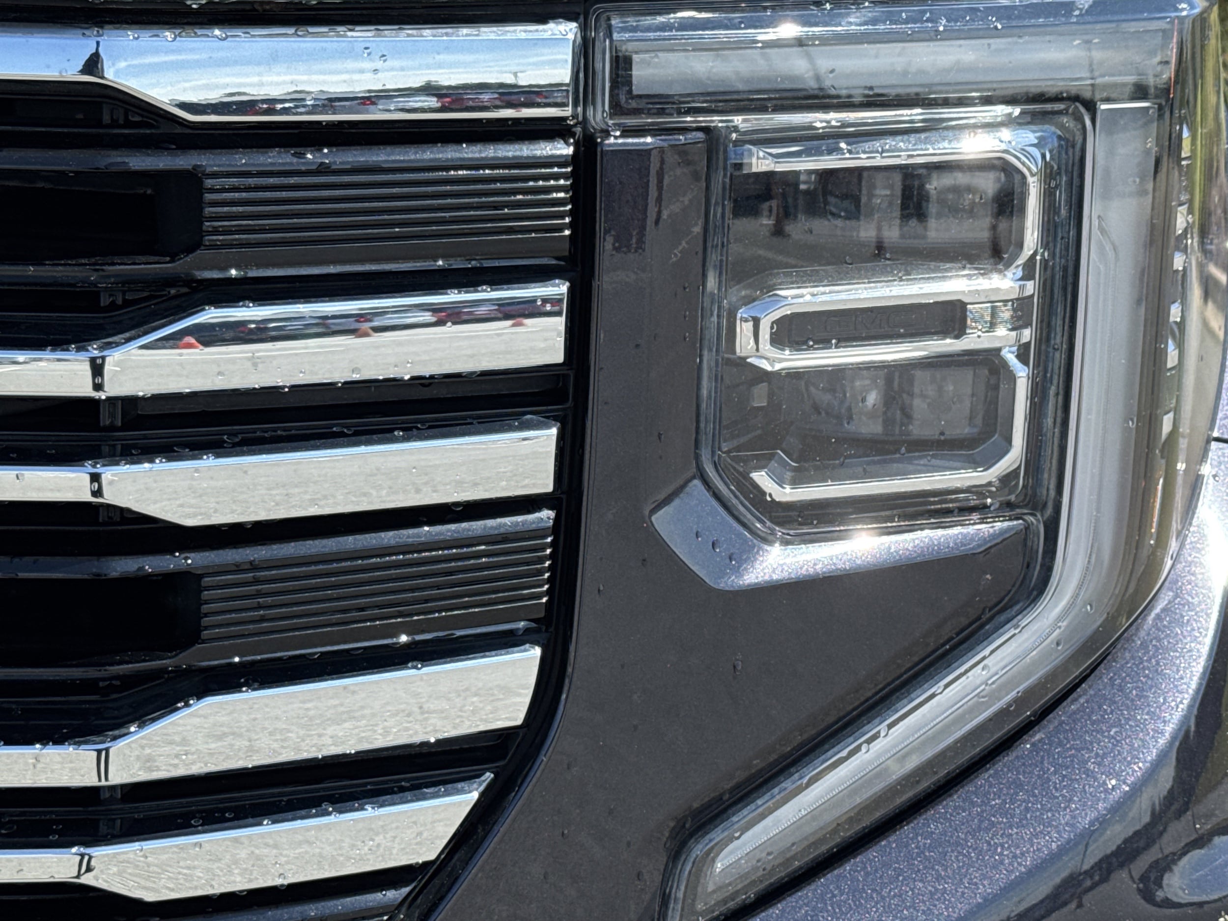 2022 GMC Sierra 1500 SLT photo 4