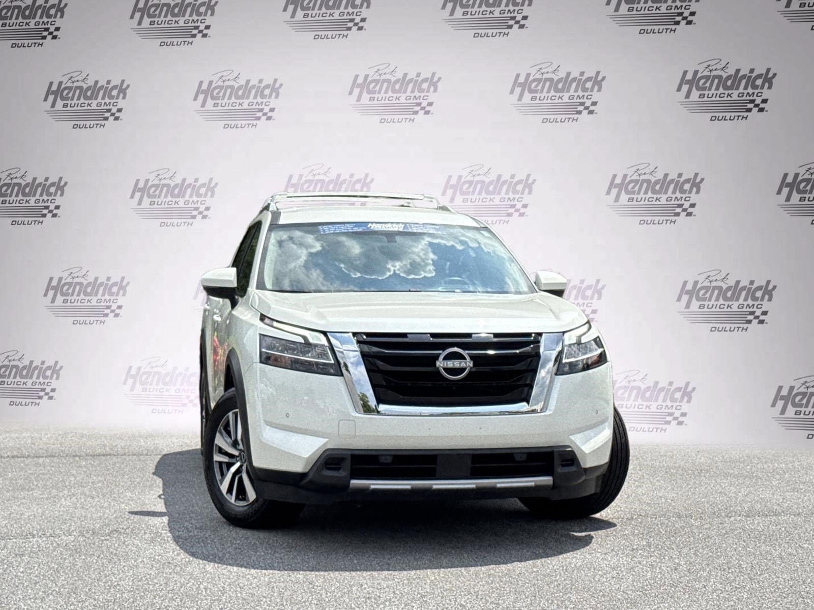 Nissan Pathfinder SL