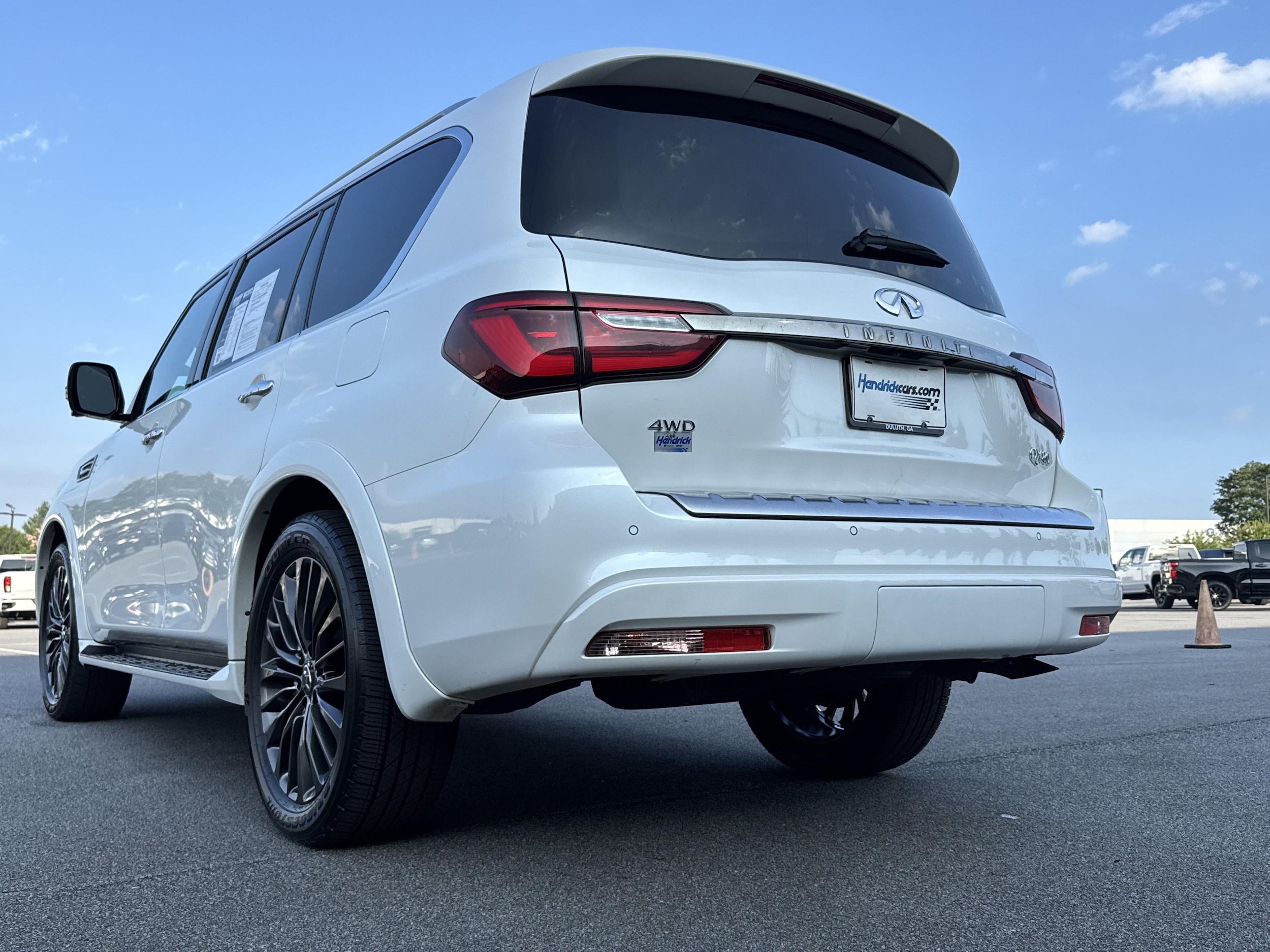 INFINITI QX80 SENSORY