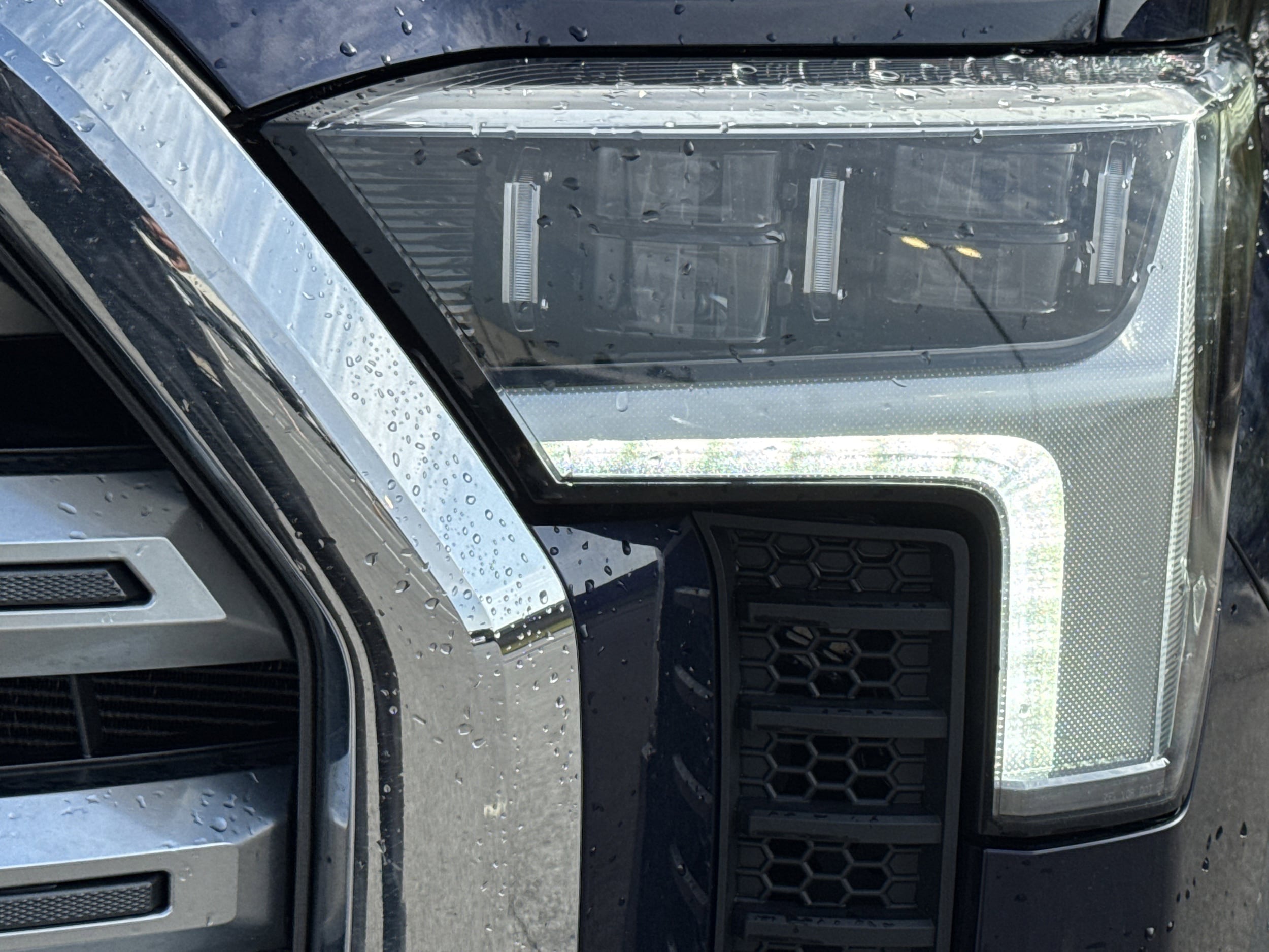 2022 Toyota Tundra 4WD 1794 Edition photo 4