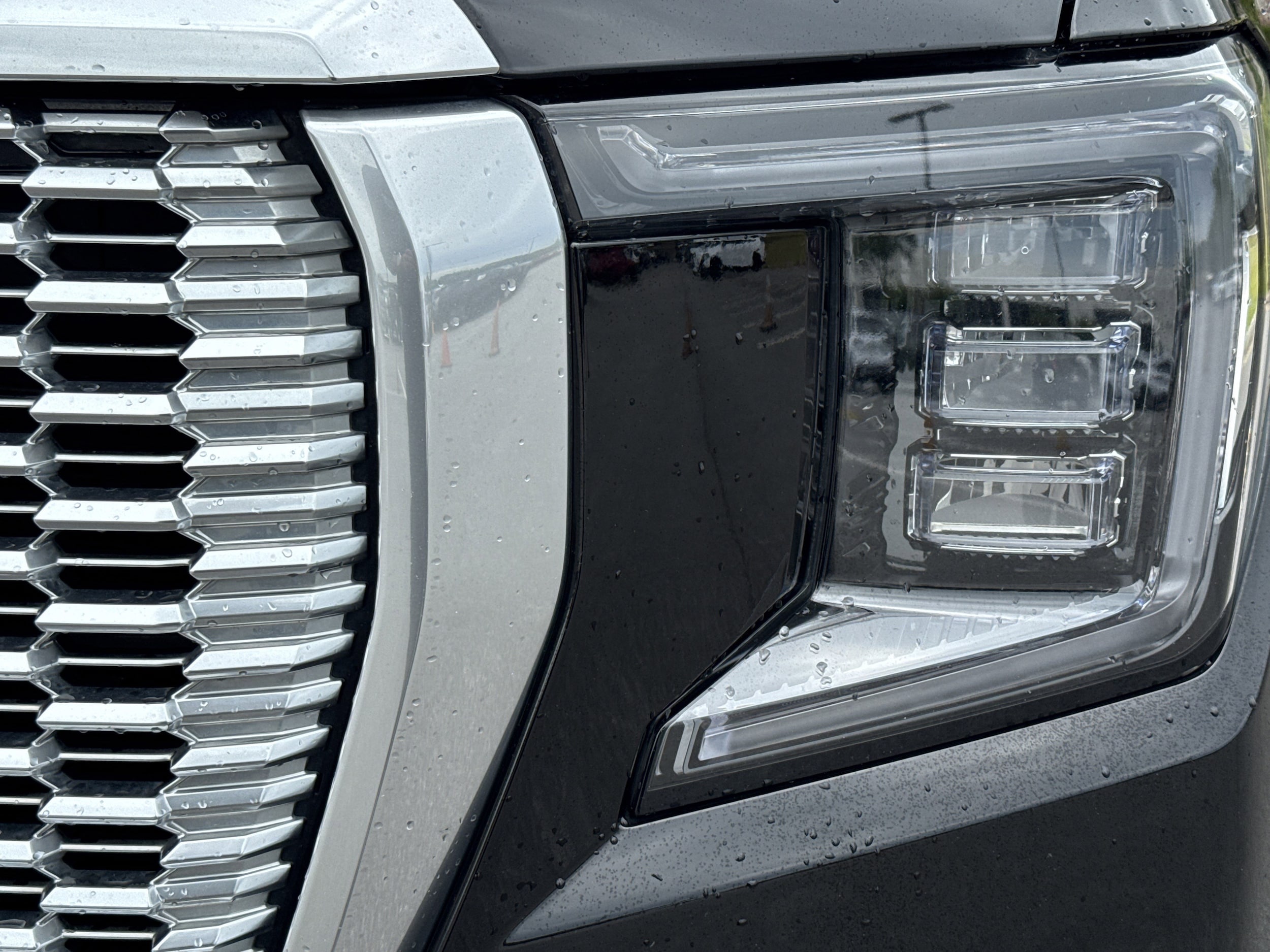 2023 GMC Yukon XL Denali photo 5
