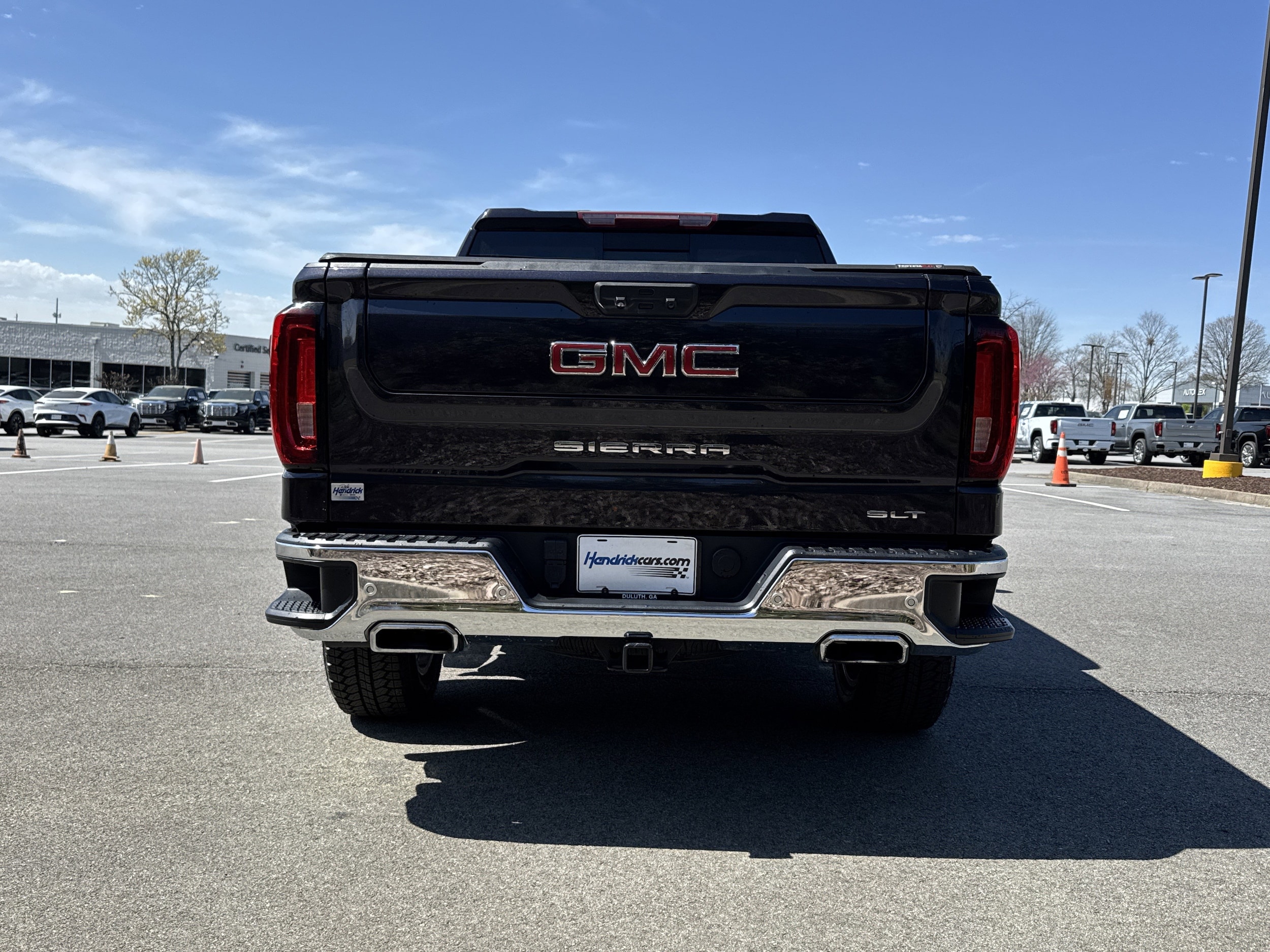 2022 GMC Sierra 1500 SLT photo 3