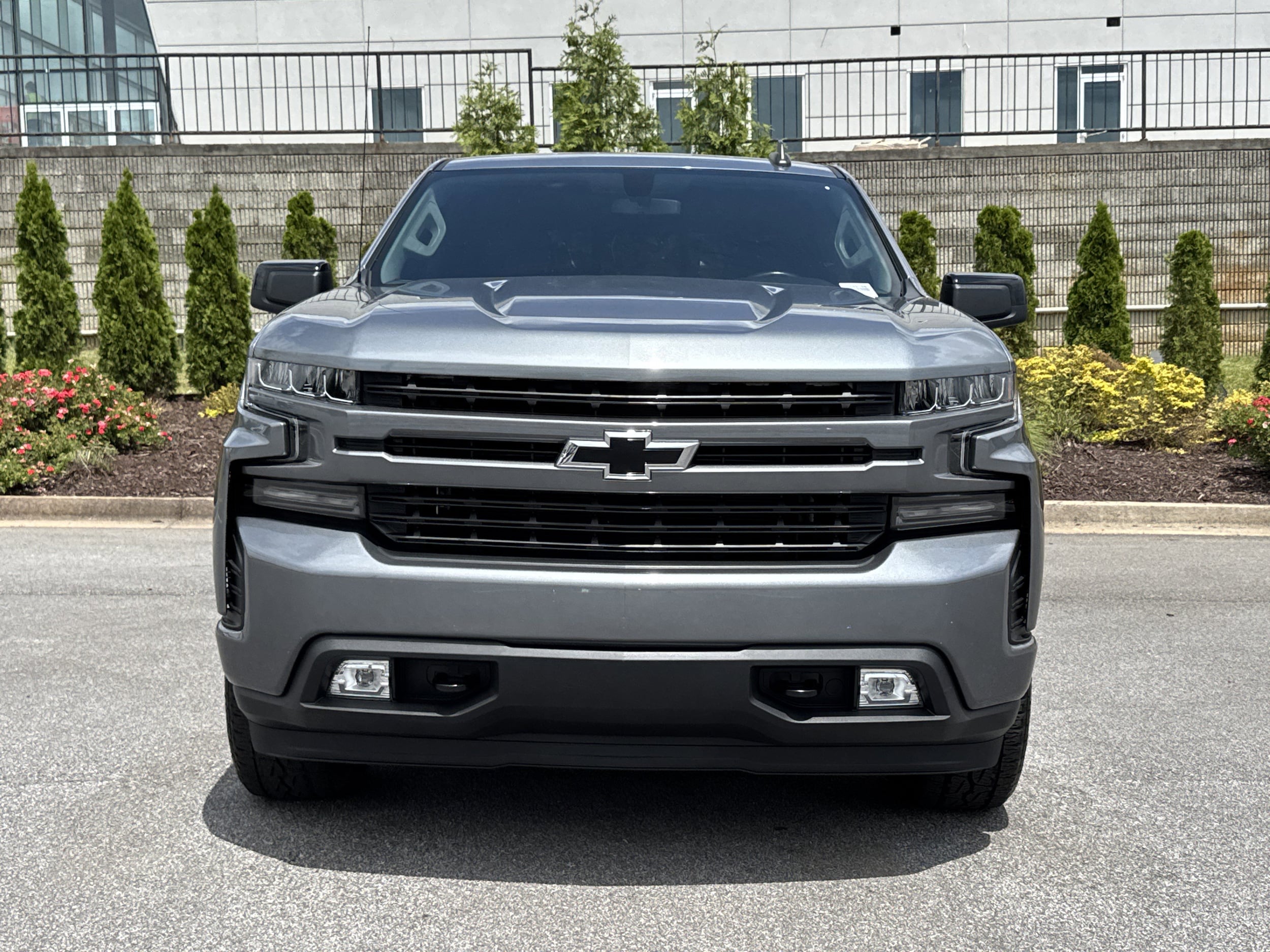 2019 Chevrolet Silverado 1500 RST photo 2